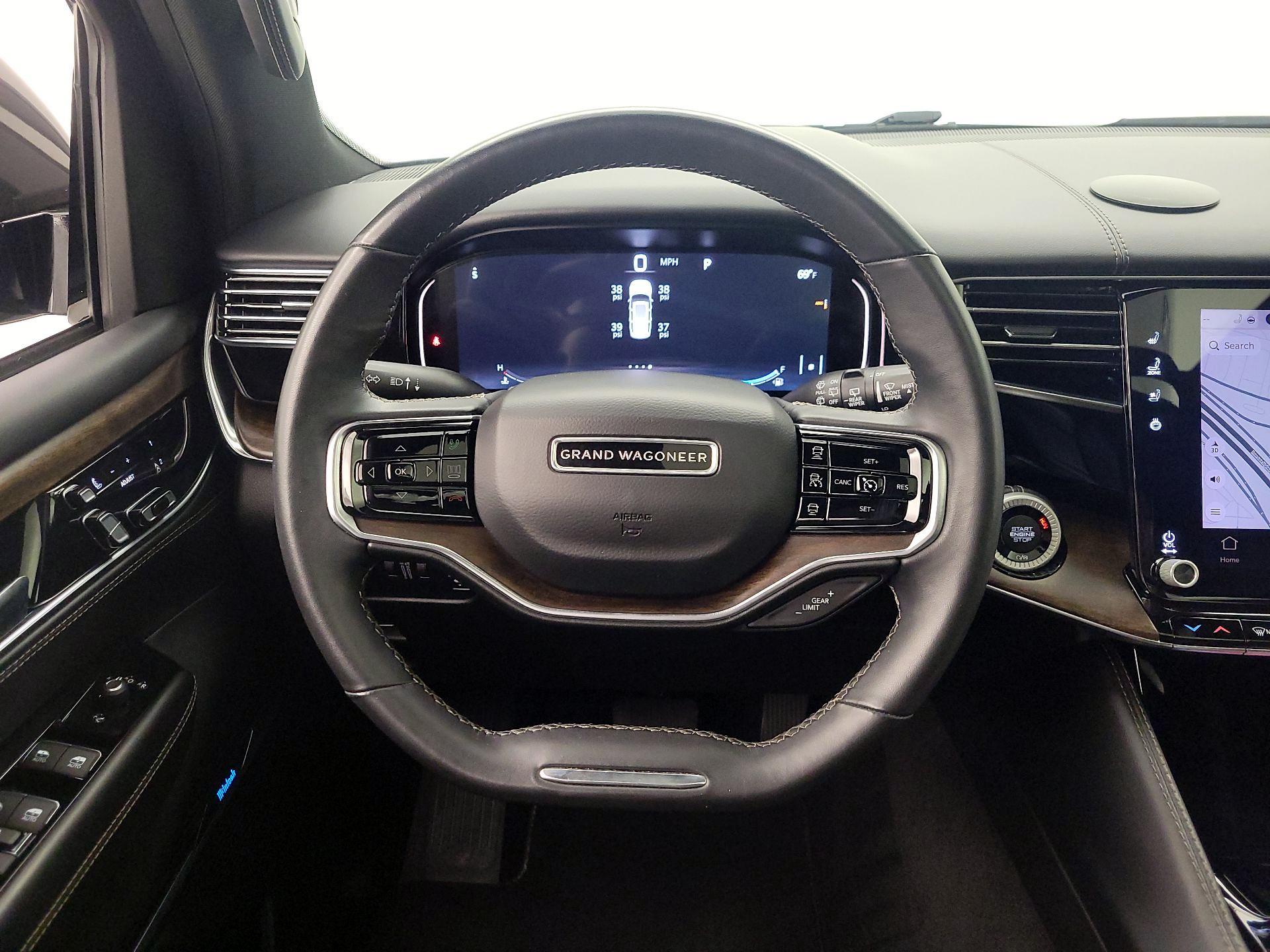 Thumbnail: 2022 Jeep Grand Wagoneer - 10