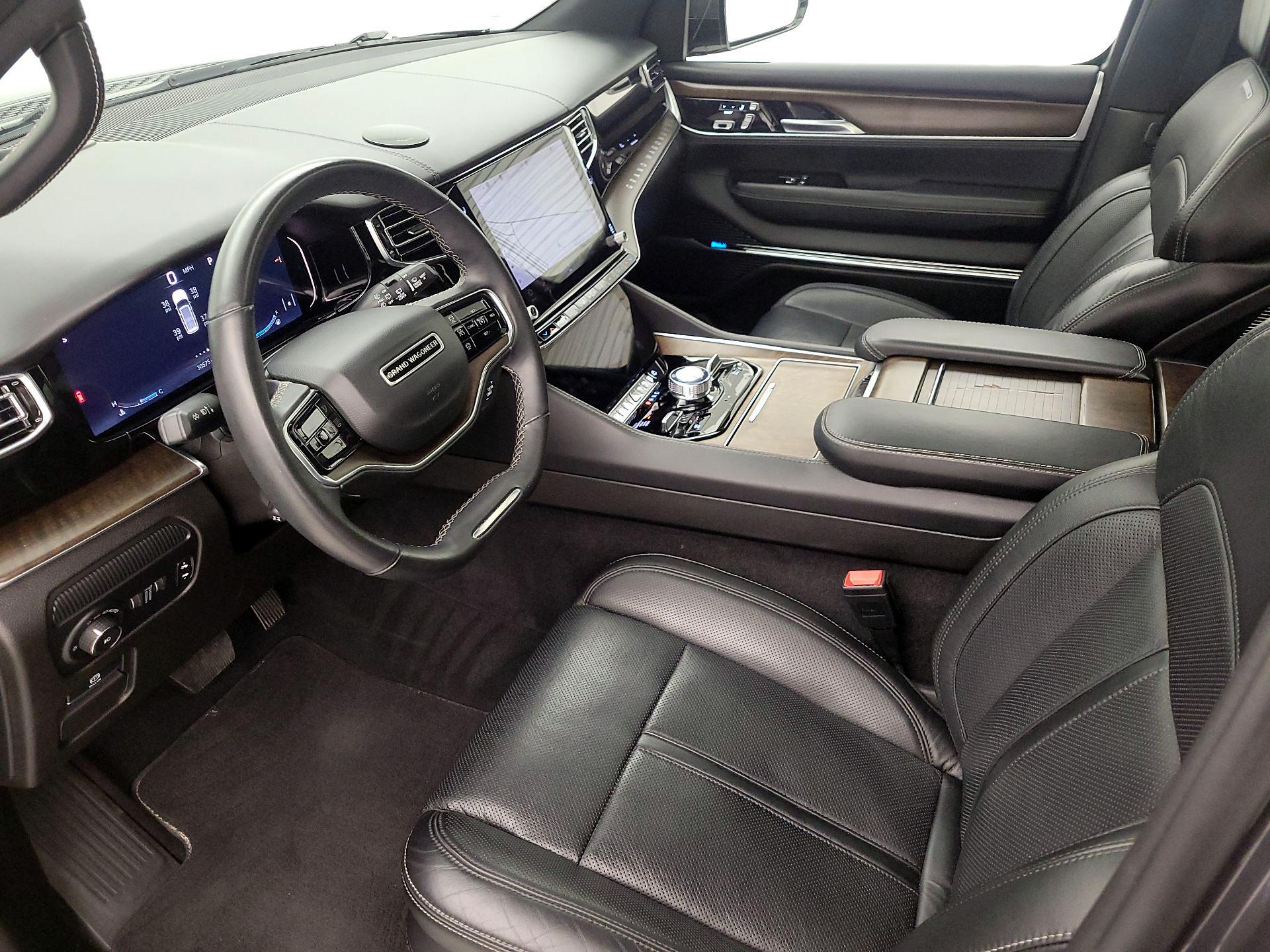 Thumbnail: 2022 Jeep Grand Wagoneer - 11