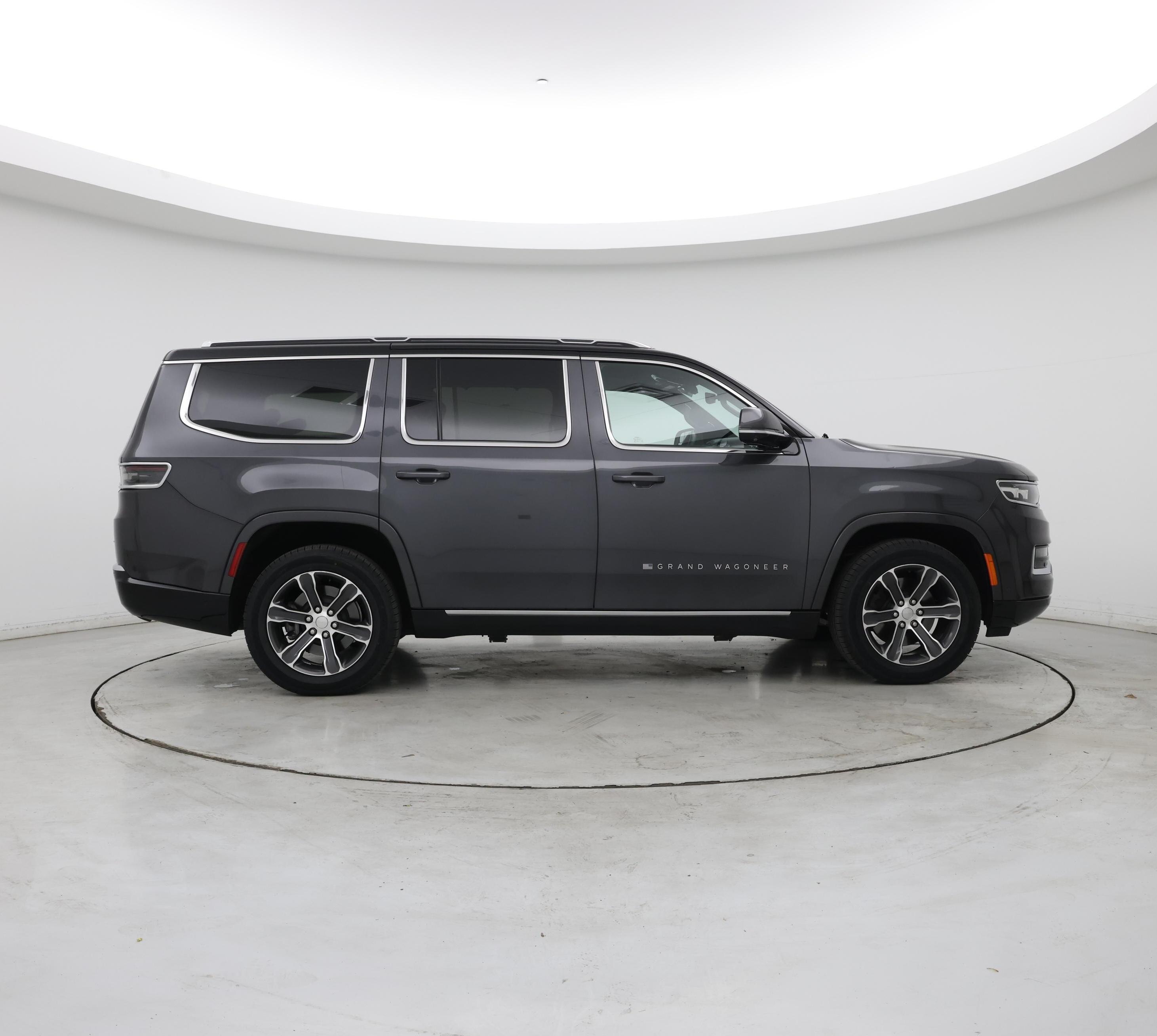 Thumbnail: 2022 Jeep Grand Wagoneer - 7