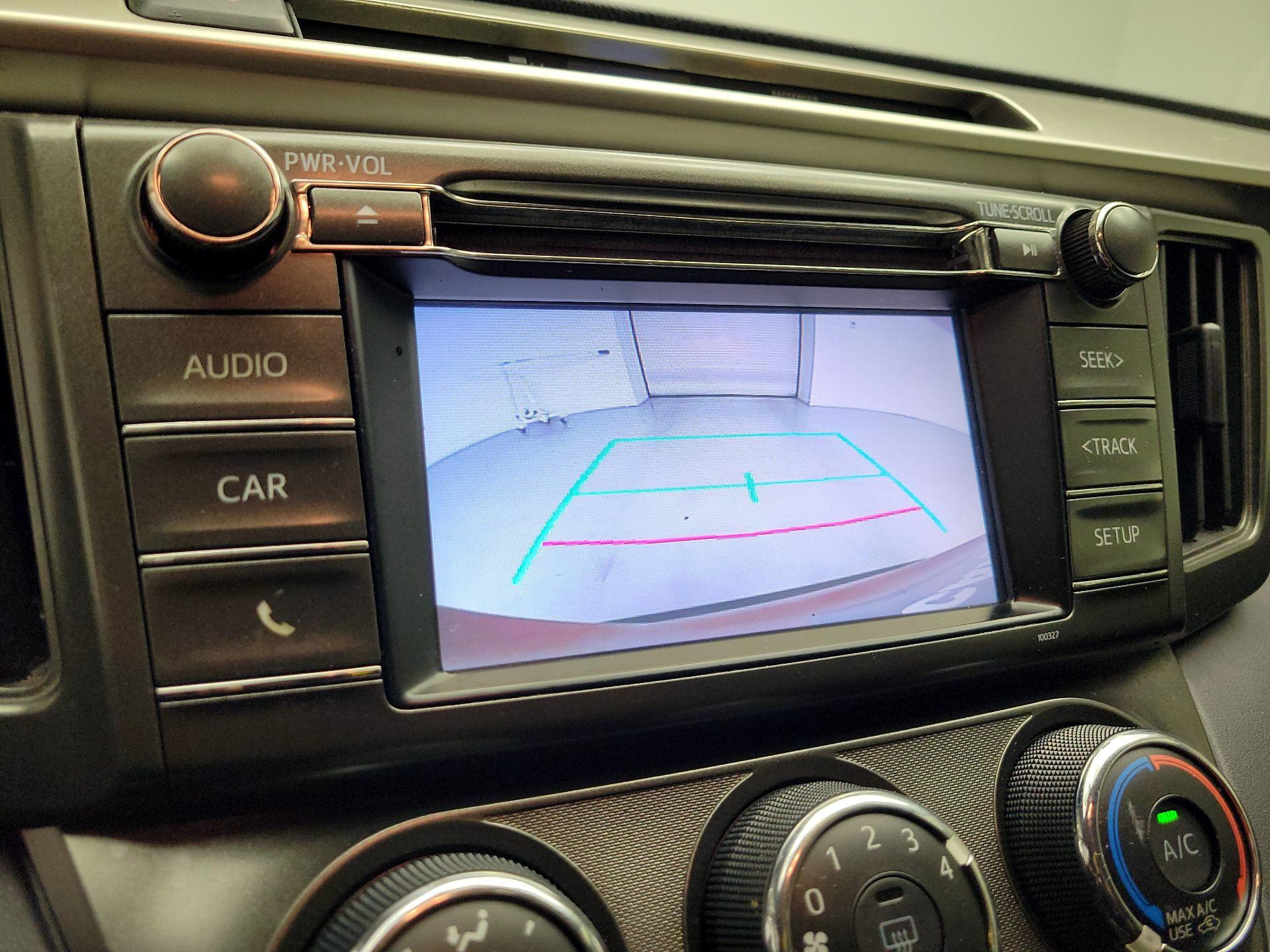 Thumbnail: 2015 Toyota RAV4 - 14