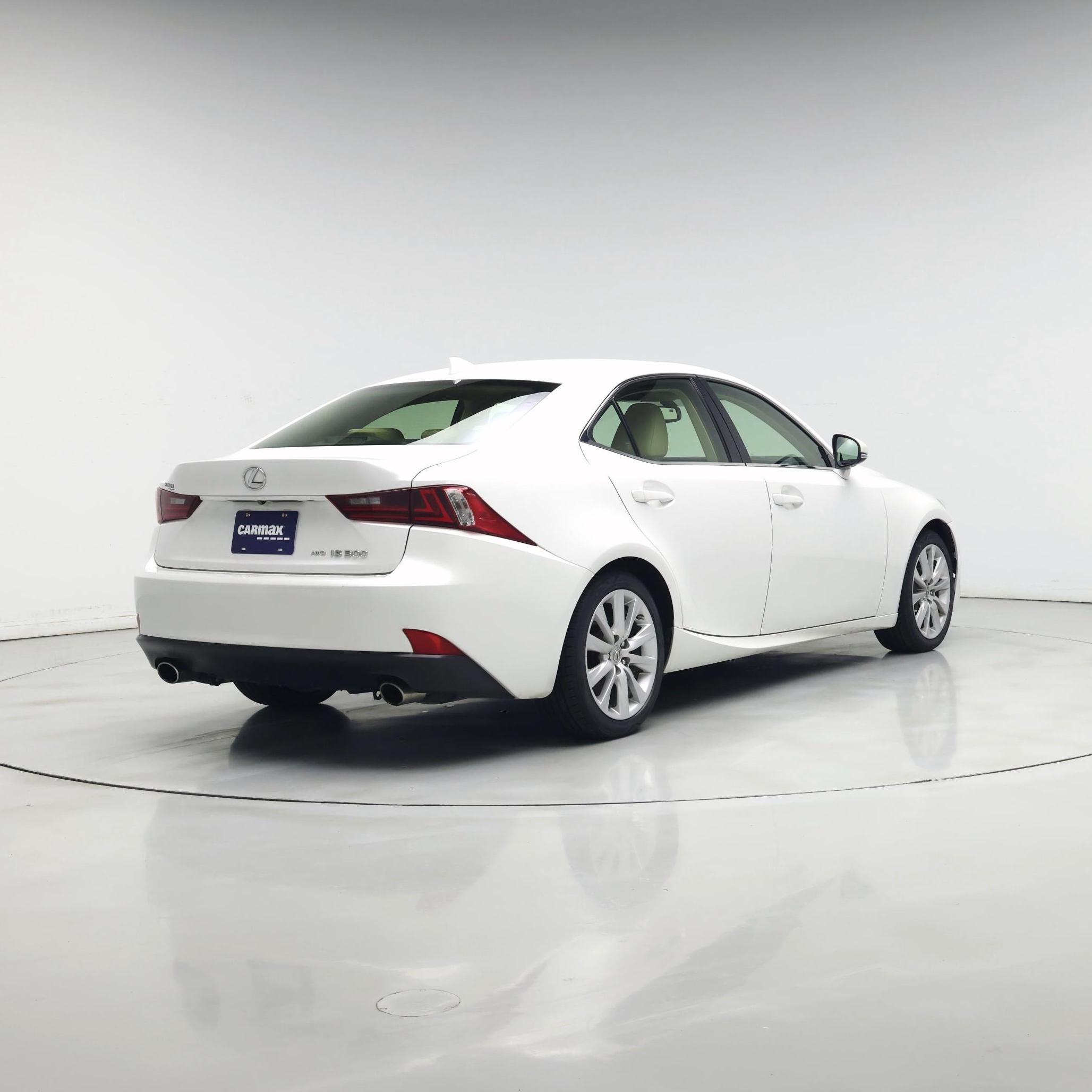 Thumbnail: 2016 Lexus IS - 8