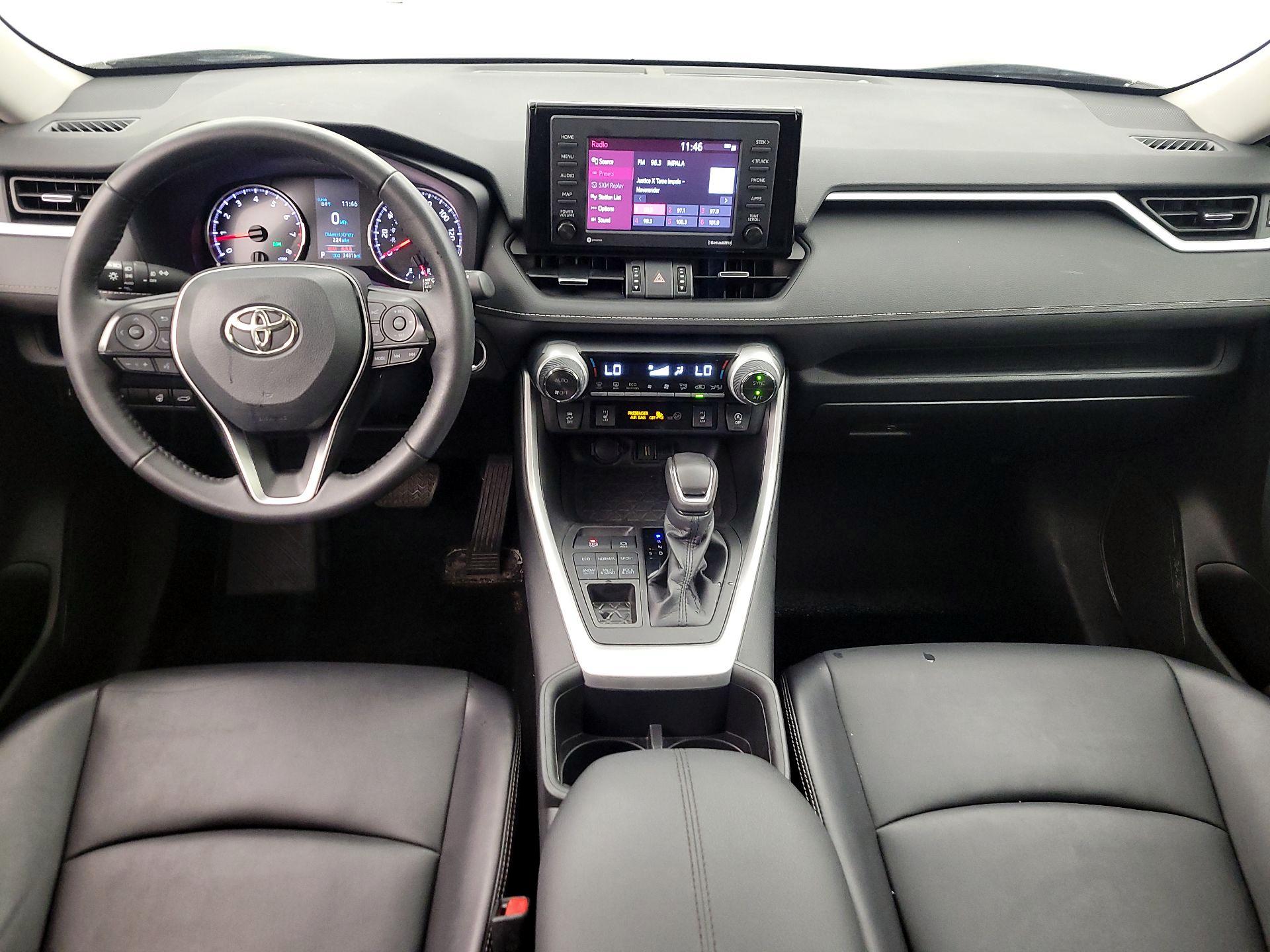Thumbnail: 2022 Toyota RAV4 - 9