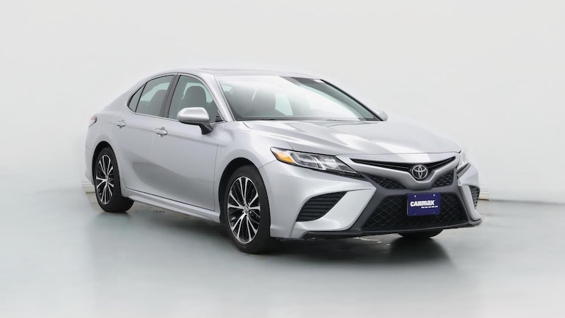 2018 Toyota Camry SE Hero Image