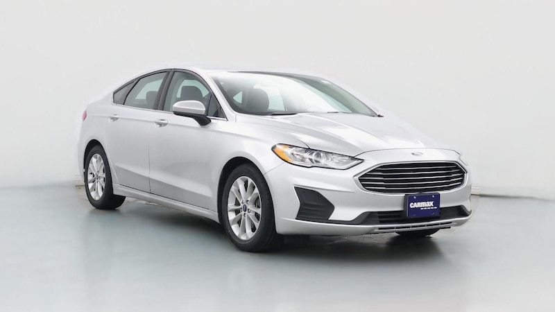 2019 Ford Fusion SE Hero Image