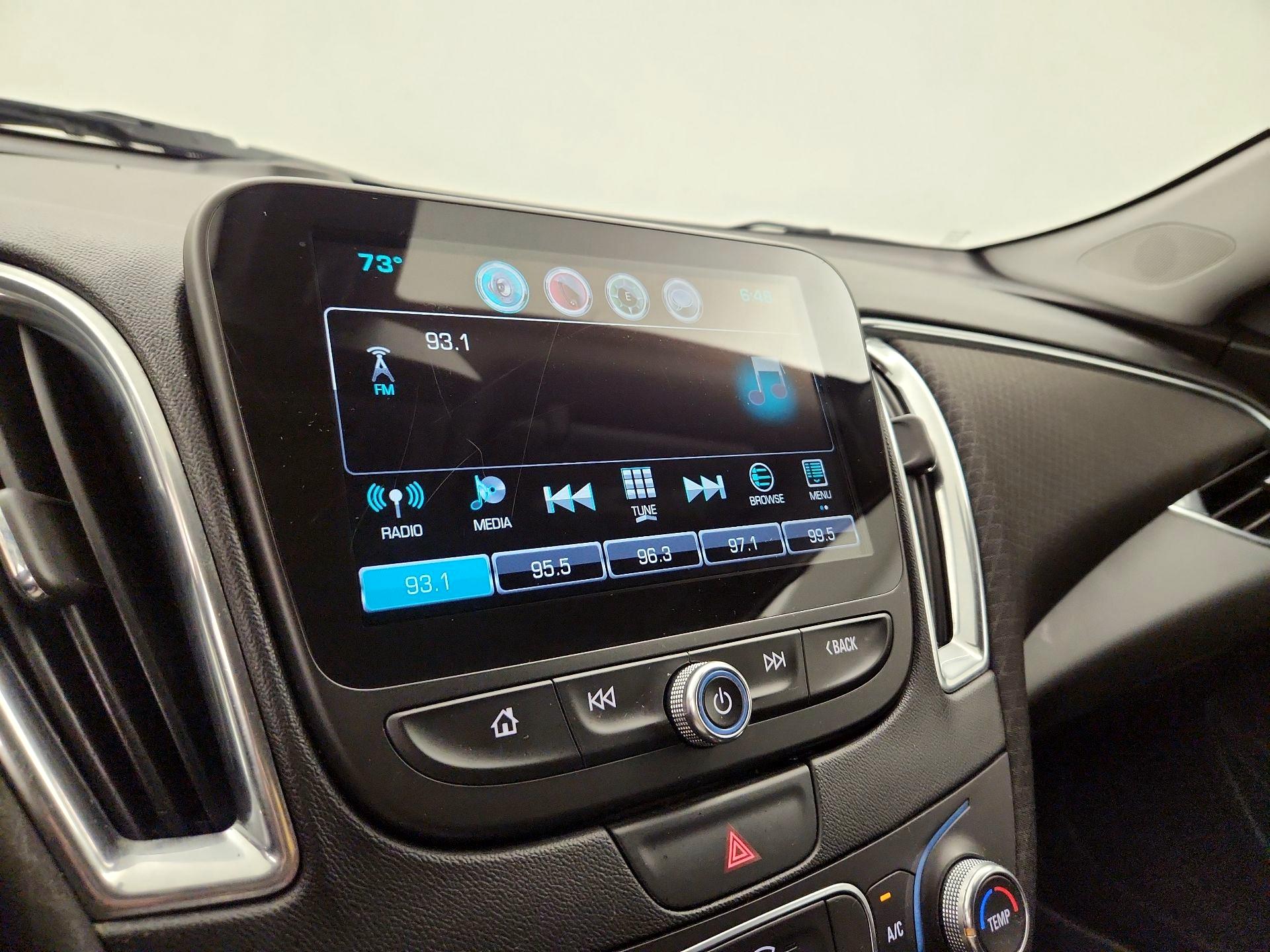 Thumbnail: 2016 Chevrolet Malibu - 15