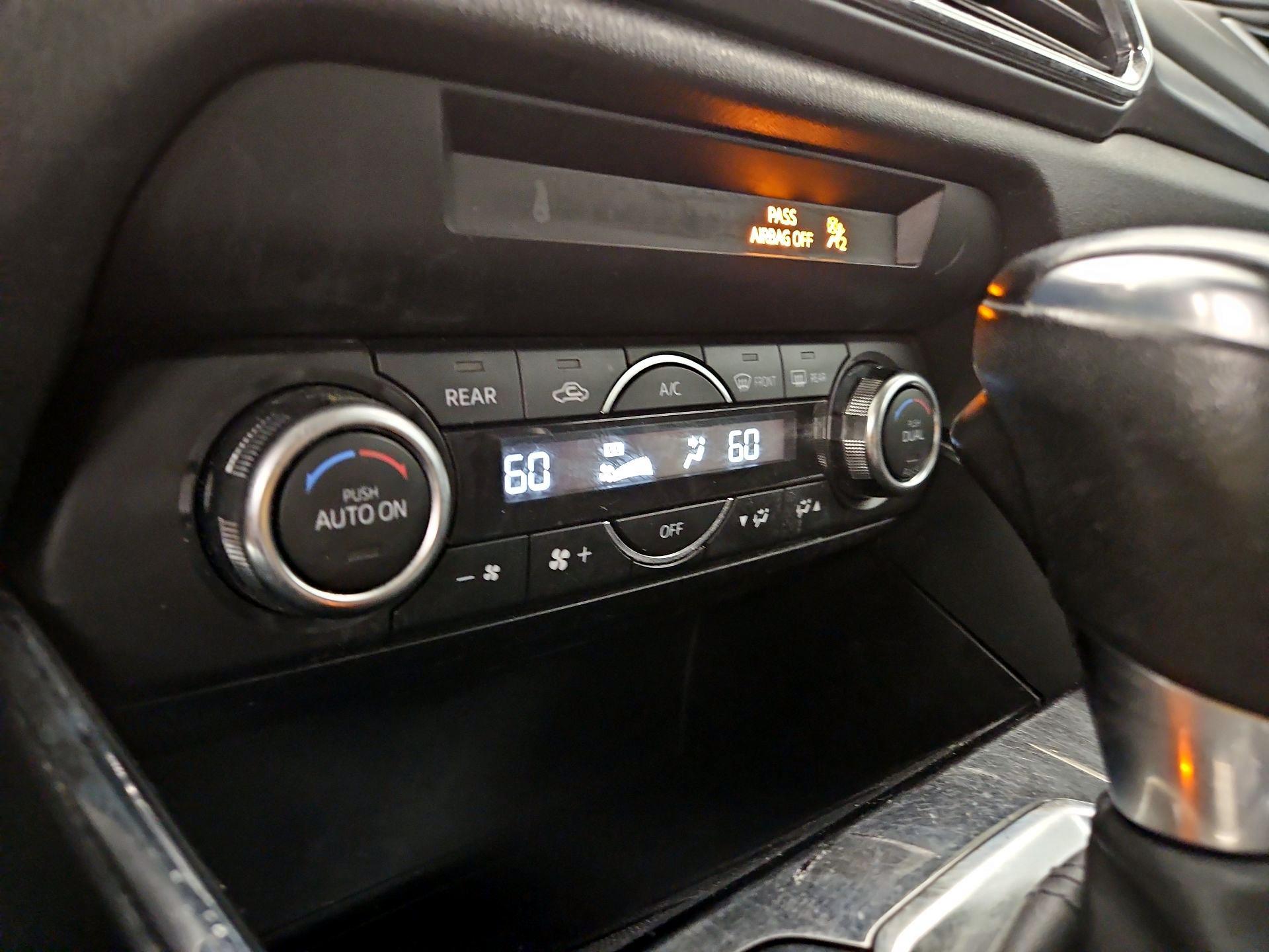 Thumbnail: 2017 Mazda CX-9 - 16