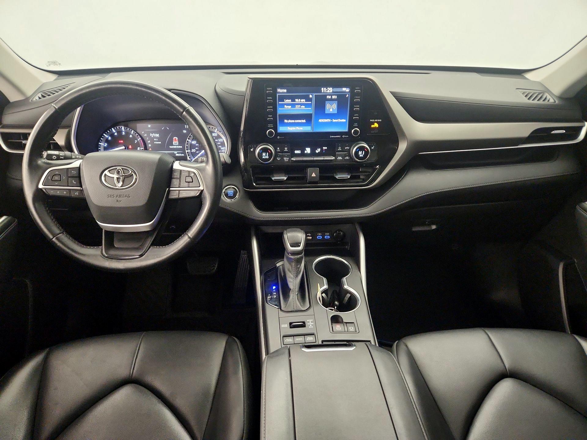 Thumbnail: 2022 Toyota Highlander - 9