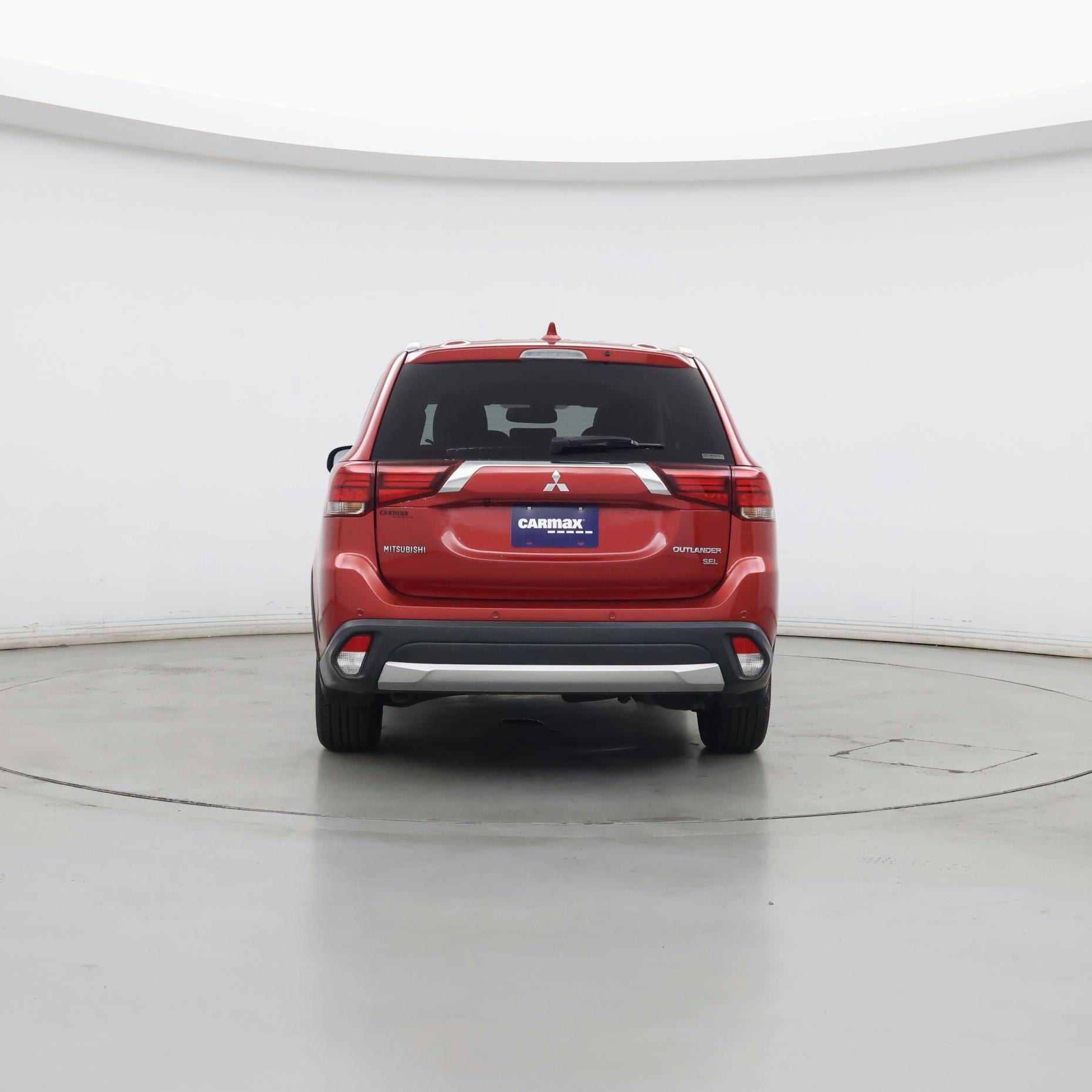 Thumbnail: 2018 Mitsubishi Outlander - 6