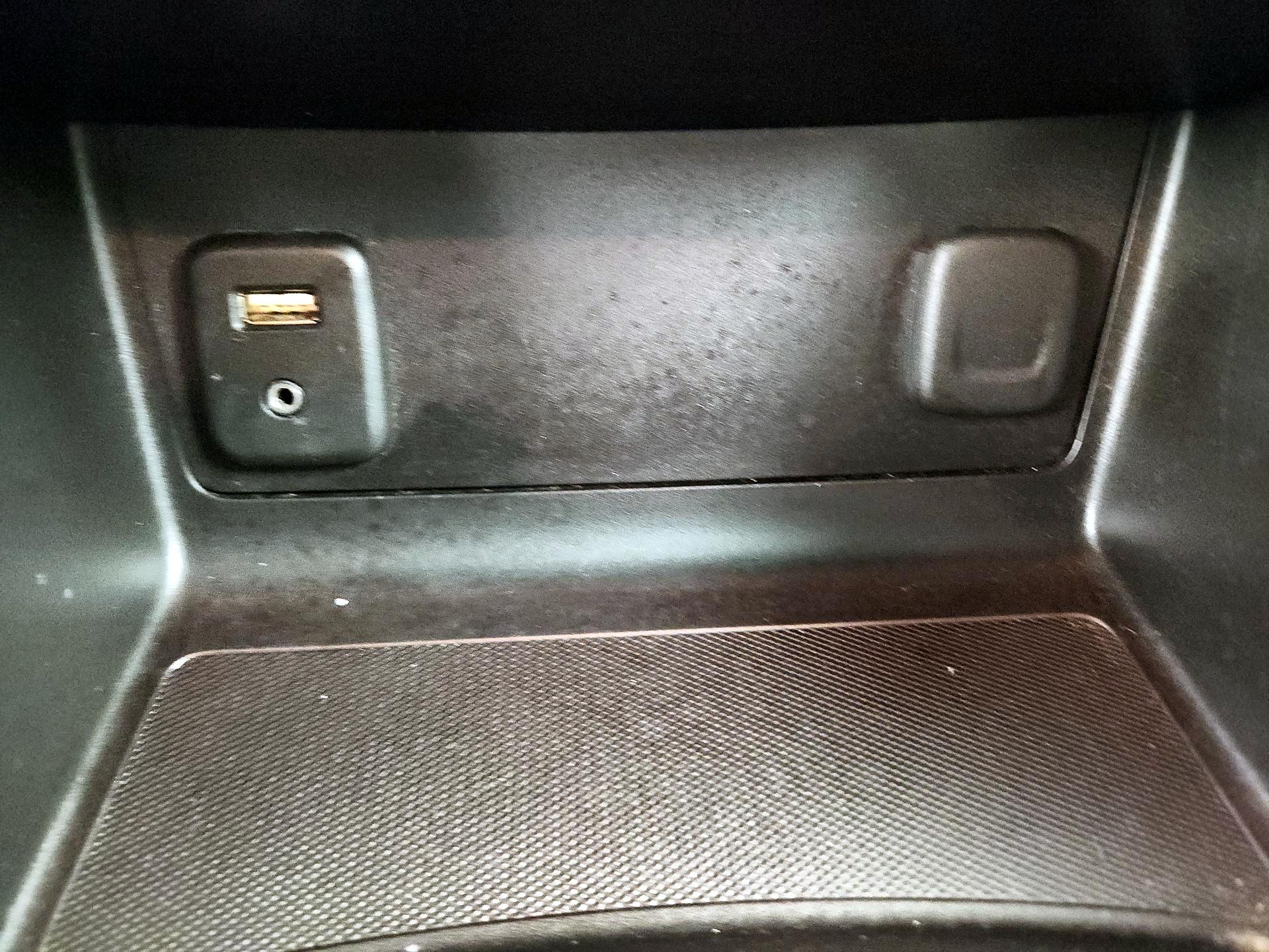 Thumbnail: 2016 Chevrolet Colorado - 18