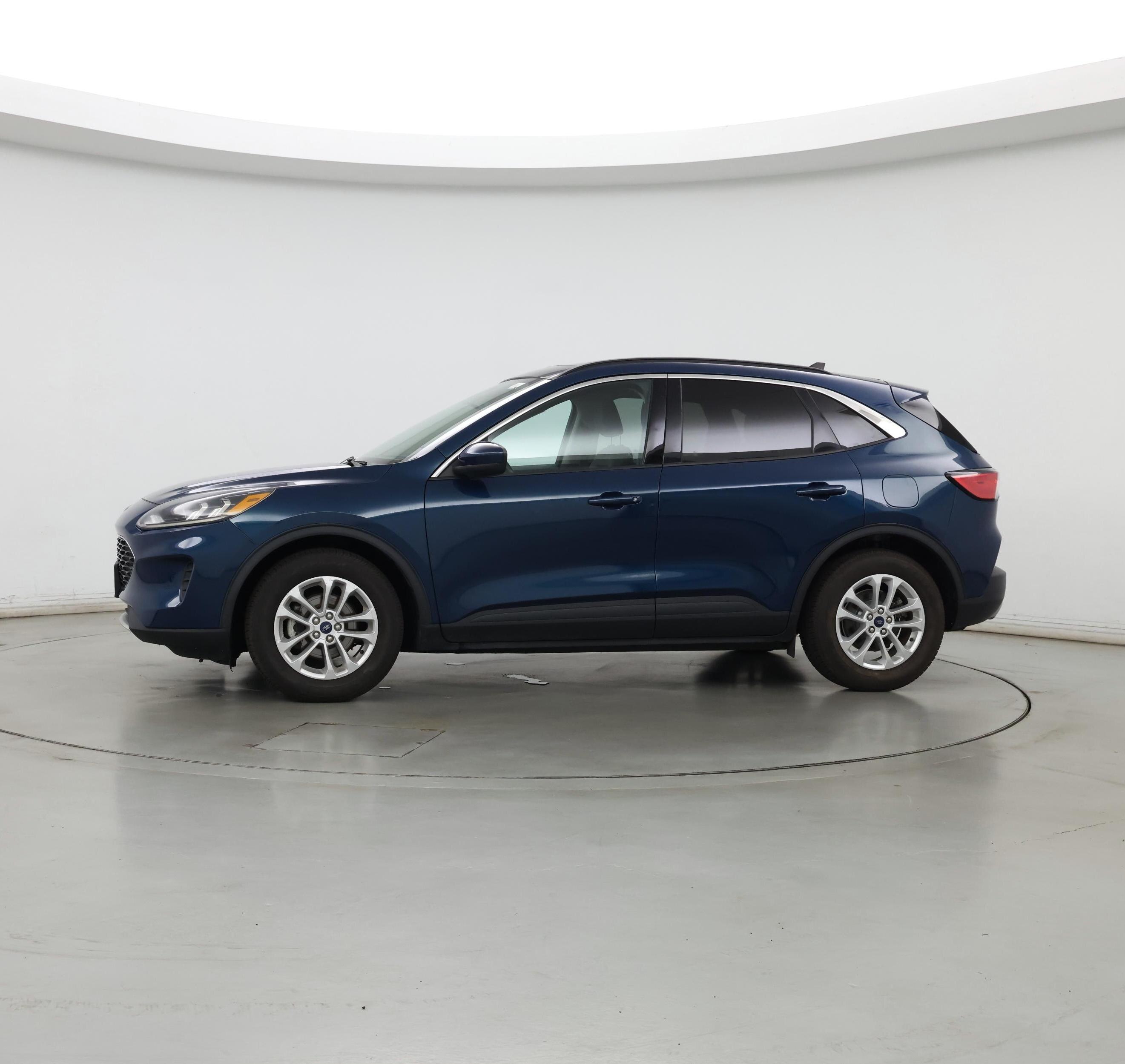 Thumbnail: 2020 Ford Escape - 3
