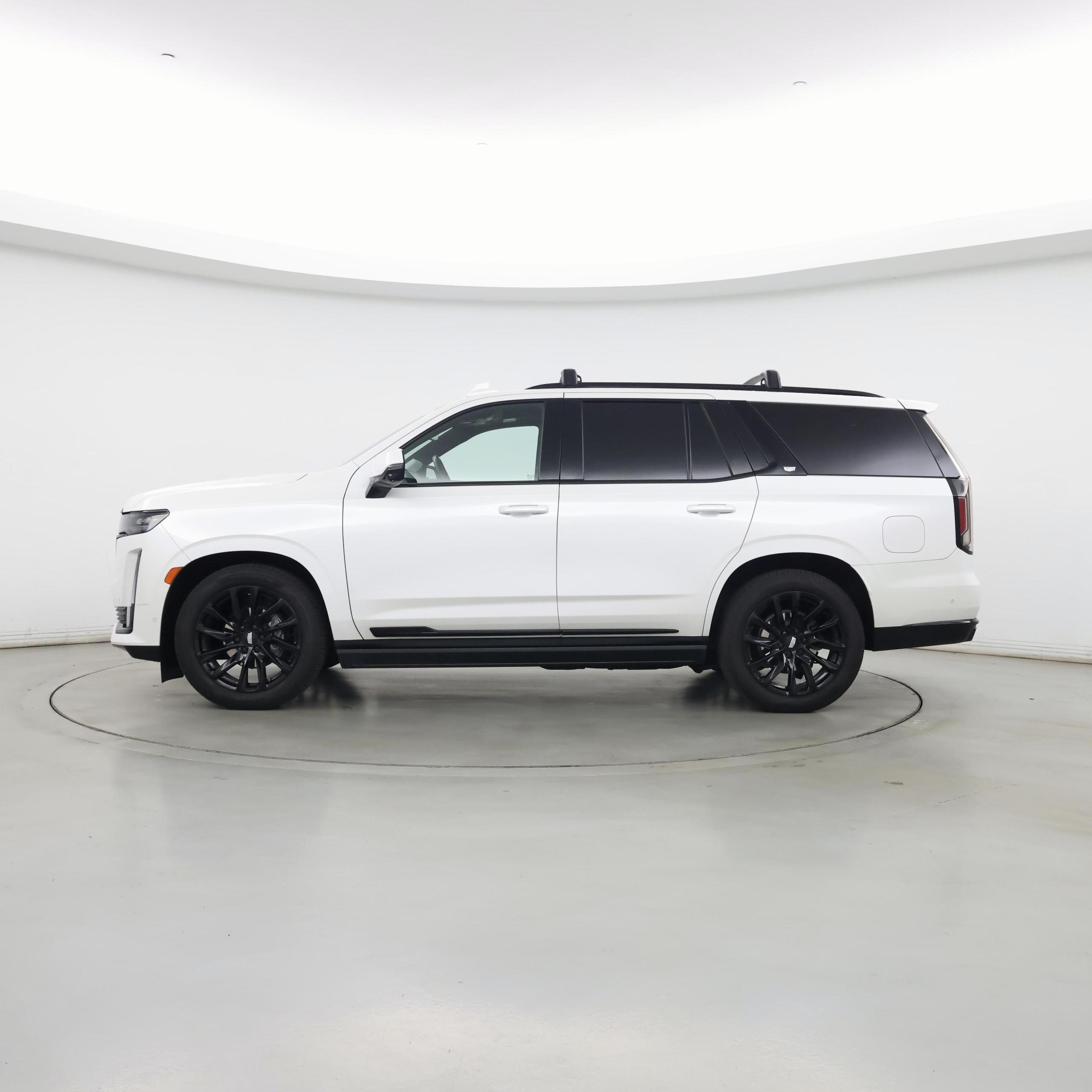 Thumbnail: 2022 Cadillac Escalade - 3