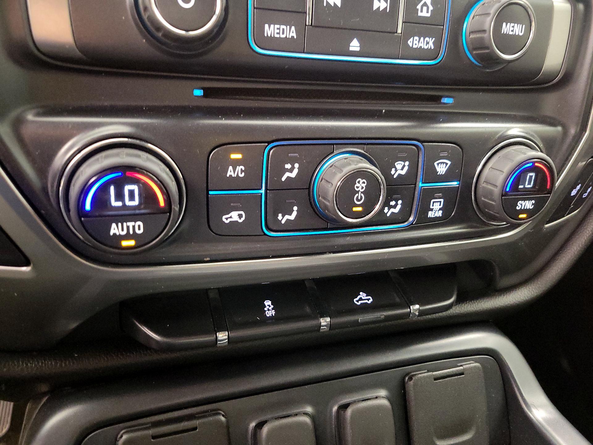 Thumbnail: 2016 Chevrolet Silverado 1500 - 16