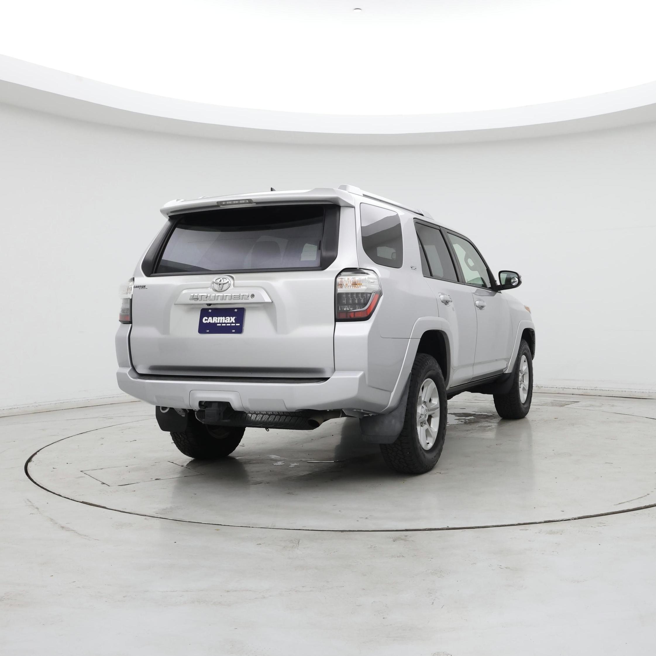 Thumbnail: 2015 Toyota 4Runner - 8