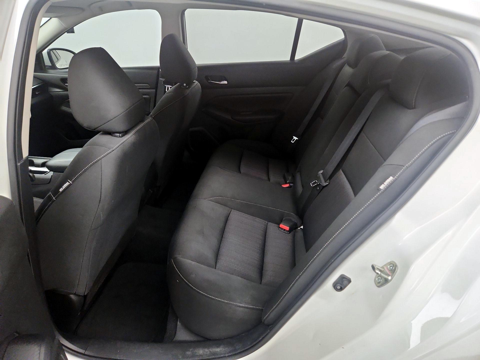 Thumbnail: 2021 Nissan Altima - 17