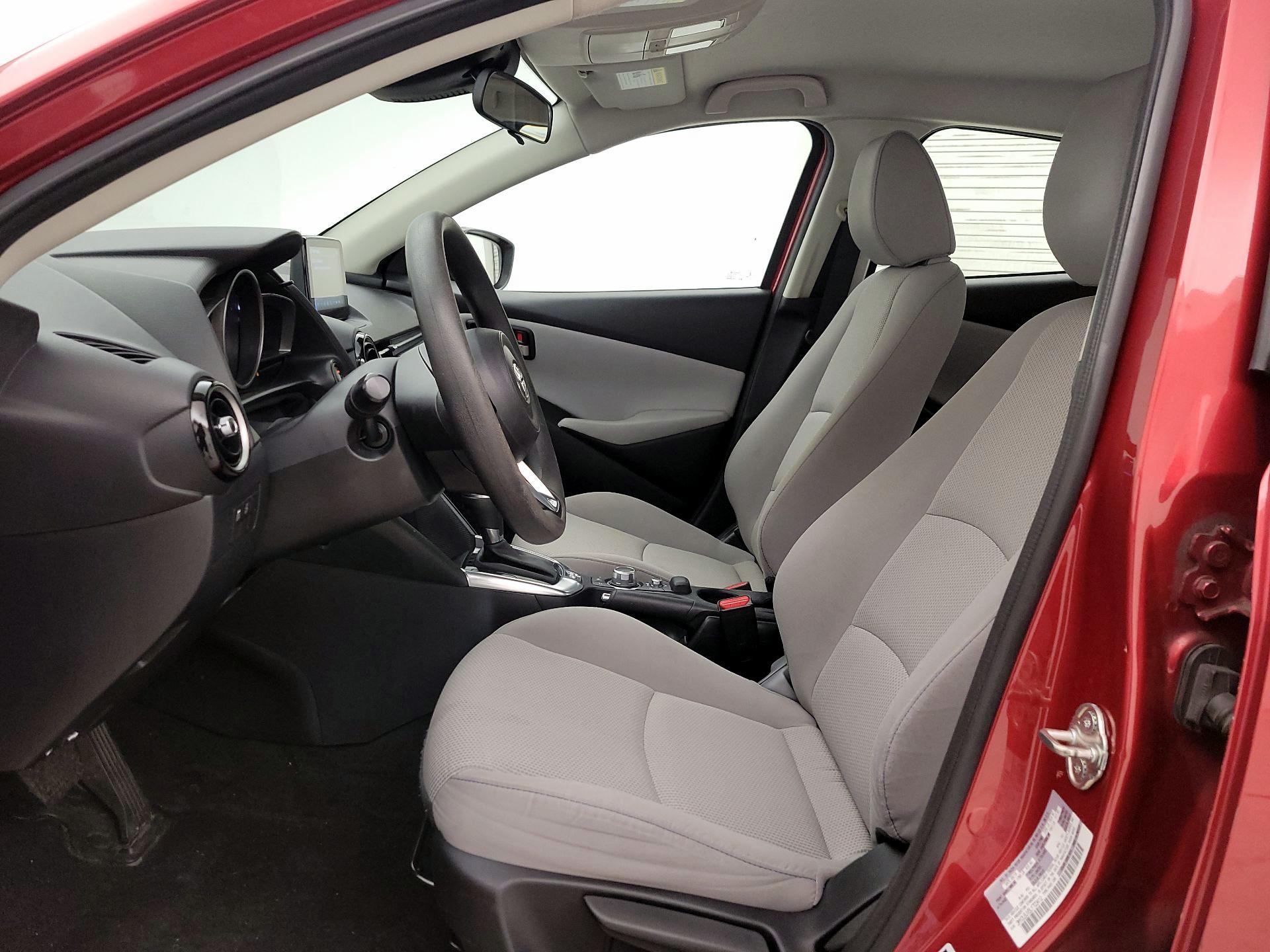 Thumbnail: 2020 Toyota Yaris - 11