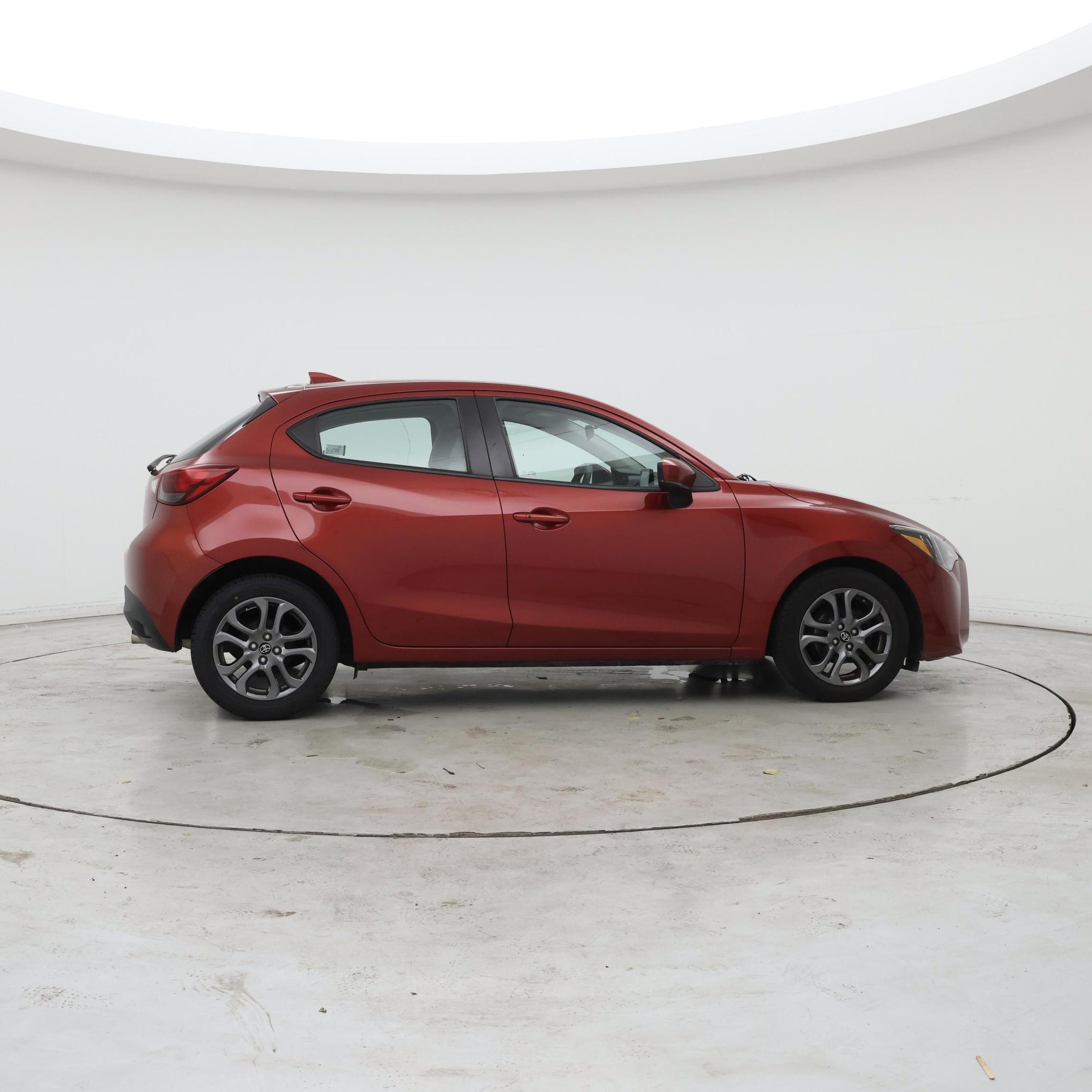 Thumbnail: 2020 Toyota Yaris - 7