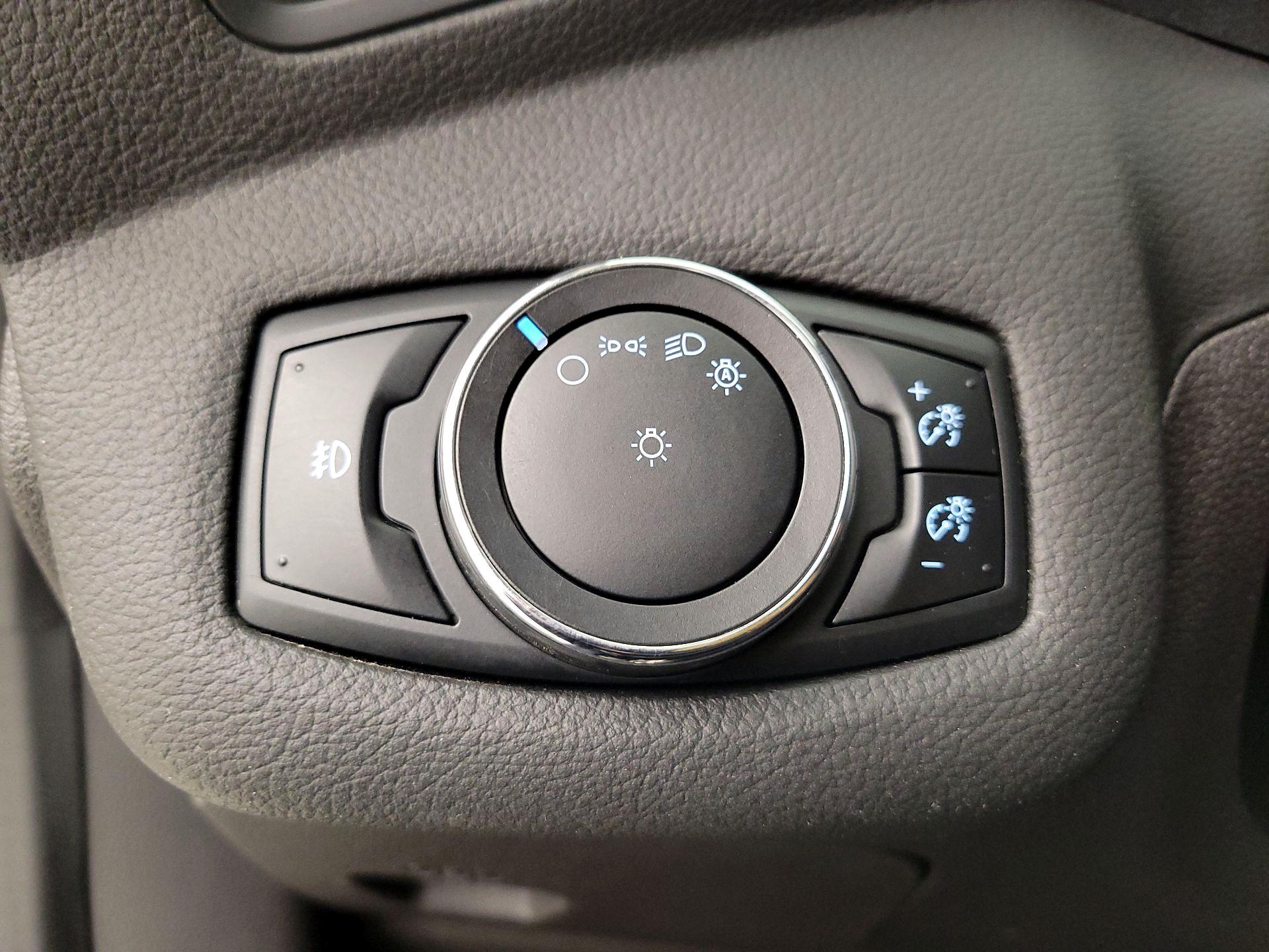 Thumbnail: 2014 Ford C-Max - 13