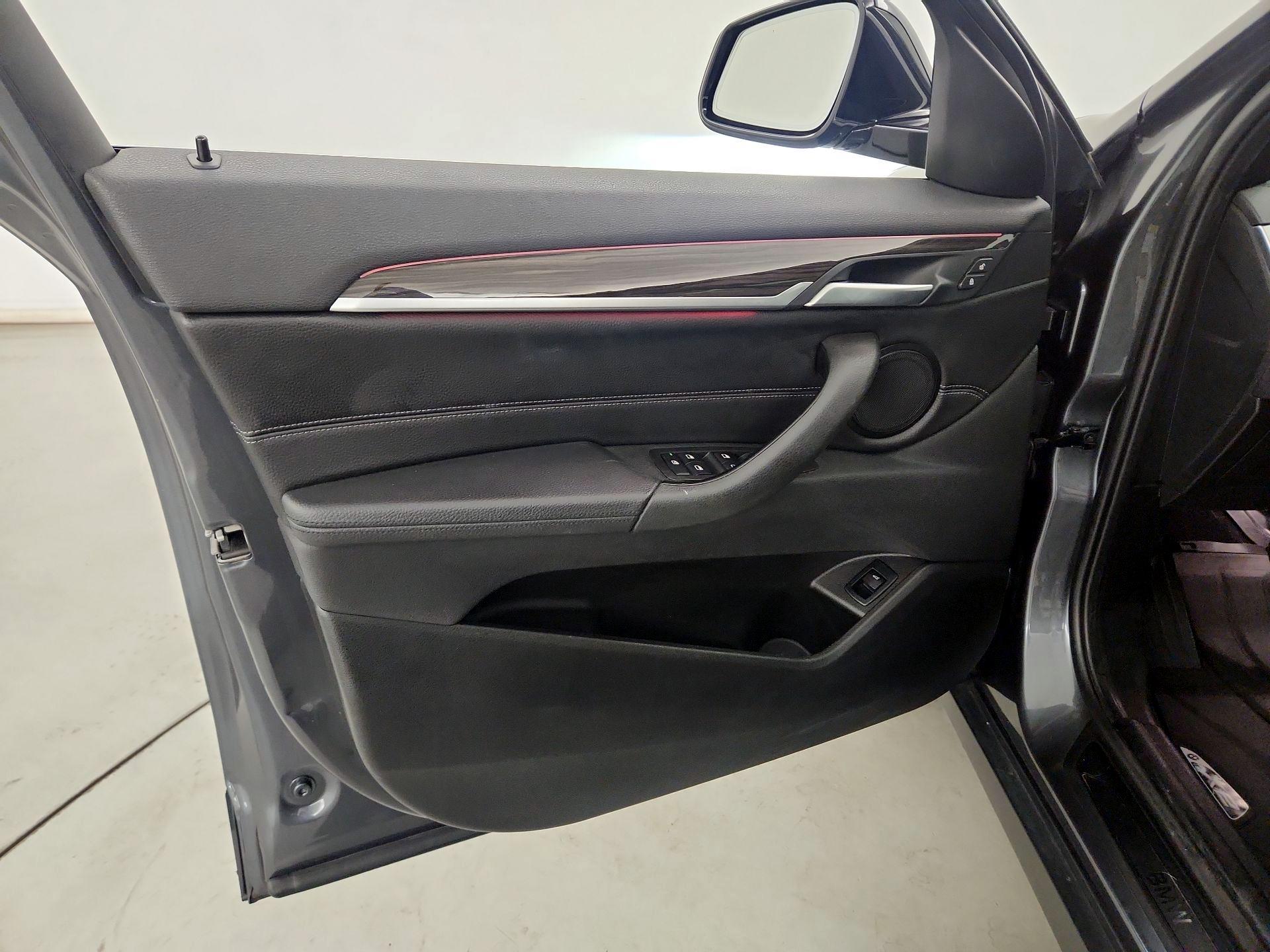 Thumbnail: 2020 BMW X2 - 12