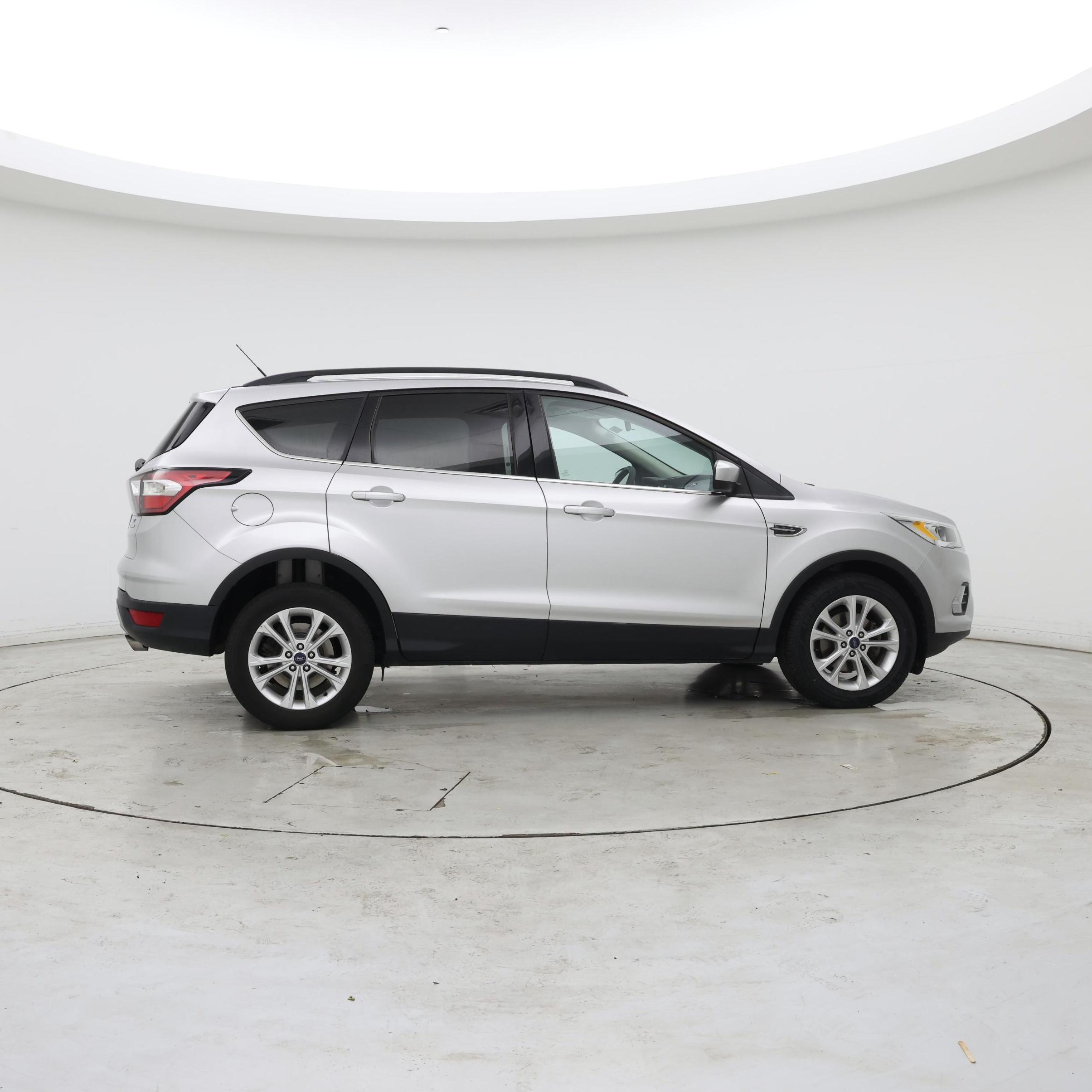 Thumbnail: 2017 Ford Escape - 7