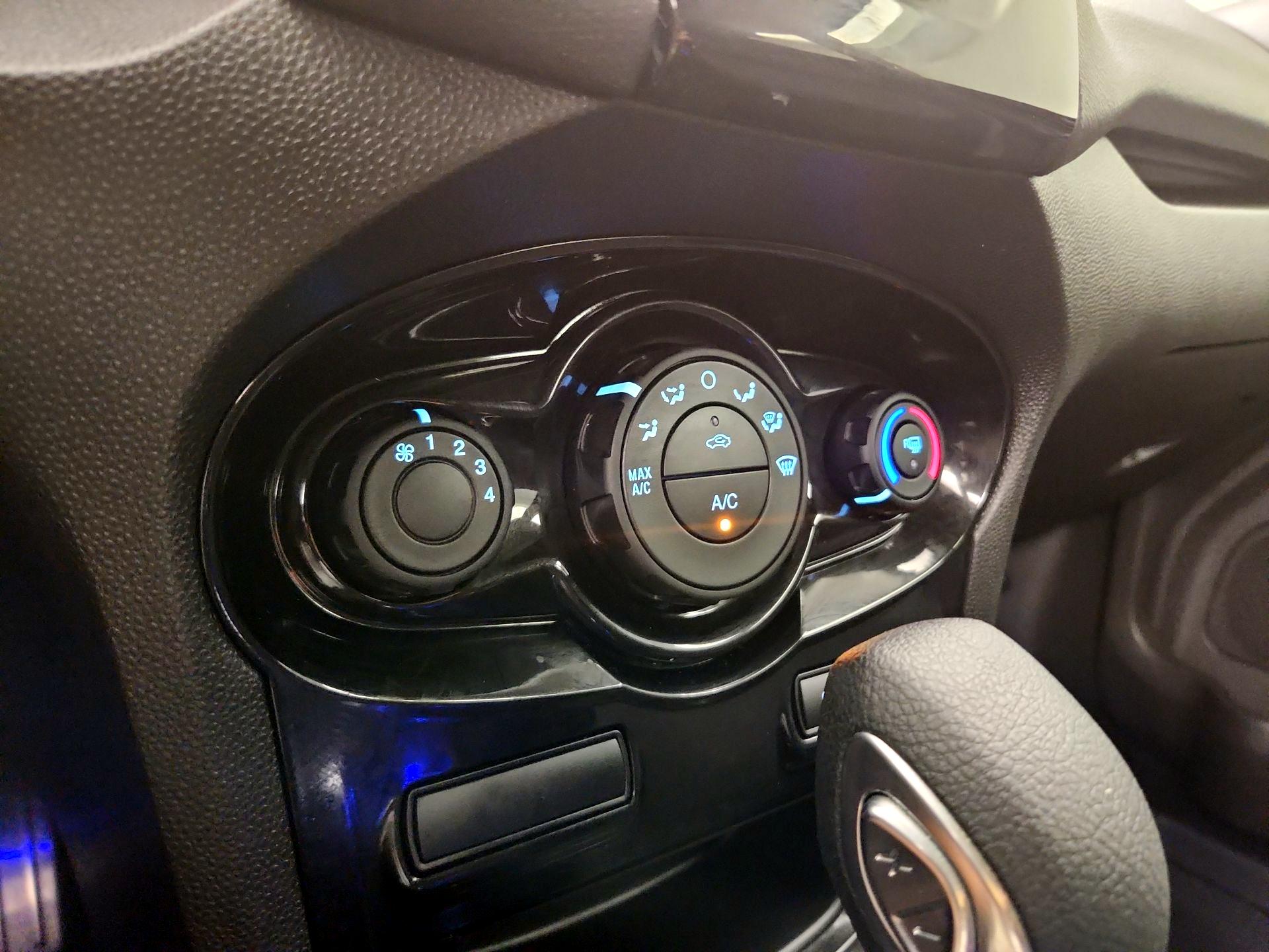 Thumbnail: 2019 Ford Fiesta - 16