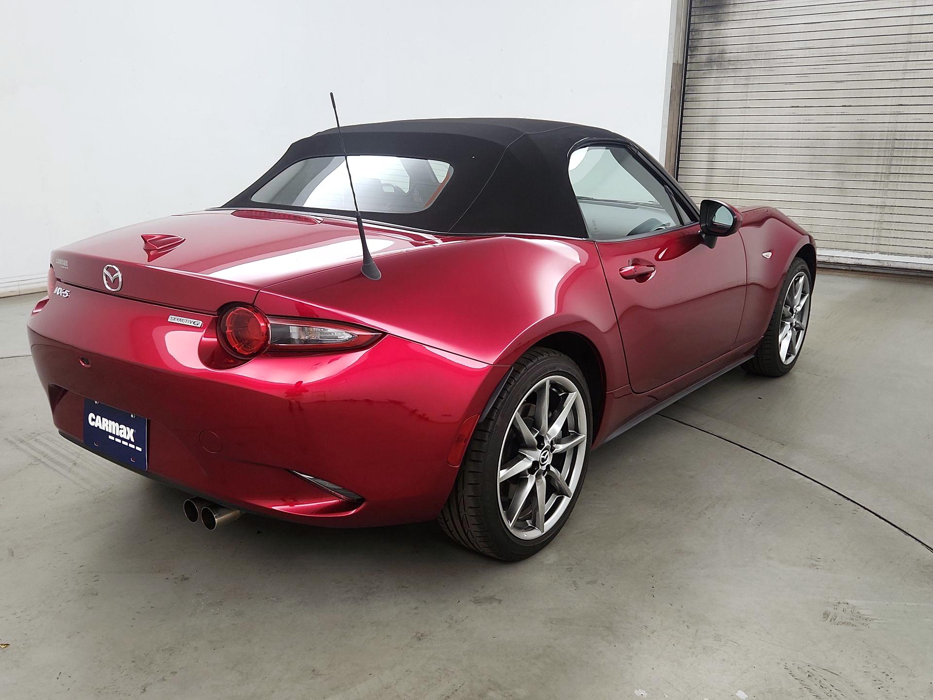Thumbnail: 2023 Mazda MX-5 Miata - 5