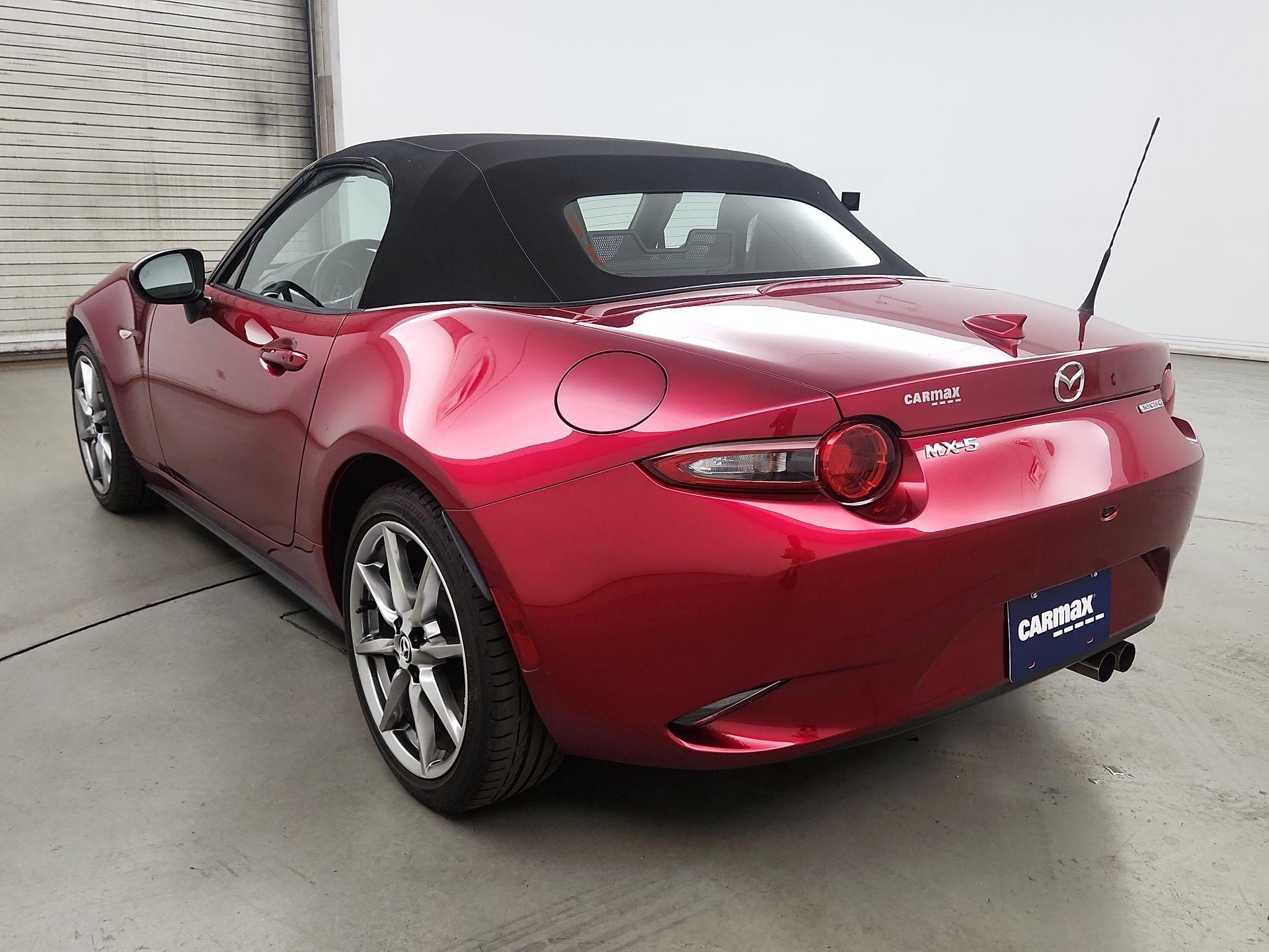 Thumbnail: 2023 Mazda MX-5 Miata - 7
