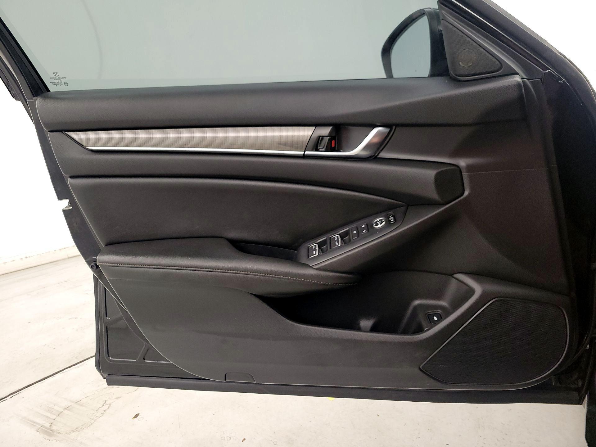 Thumbnail: 2019 Honda Accord - 12