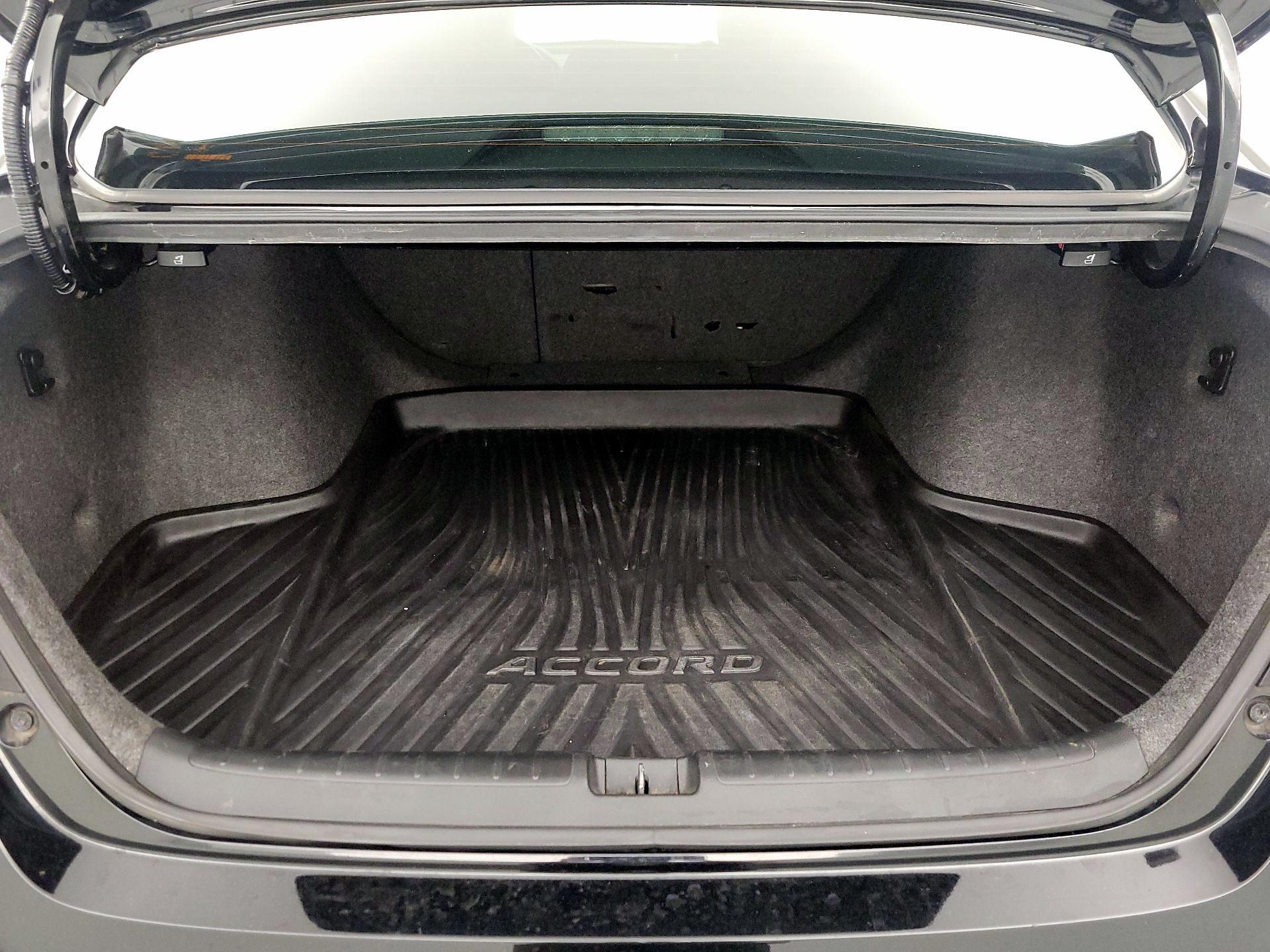 Thumbnail: 2019 Honda Accord - 19