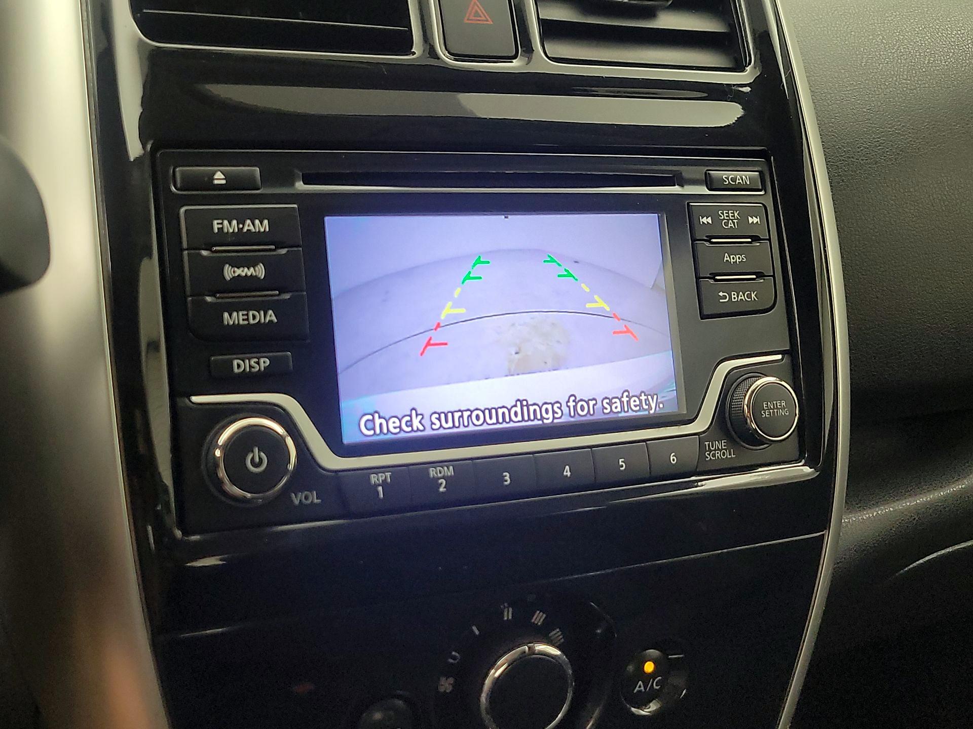 Thumbnail: 2016 Nissan Versa Note - 14