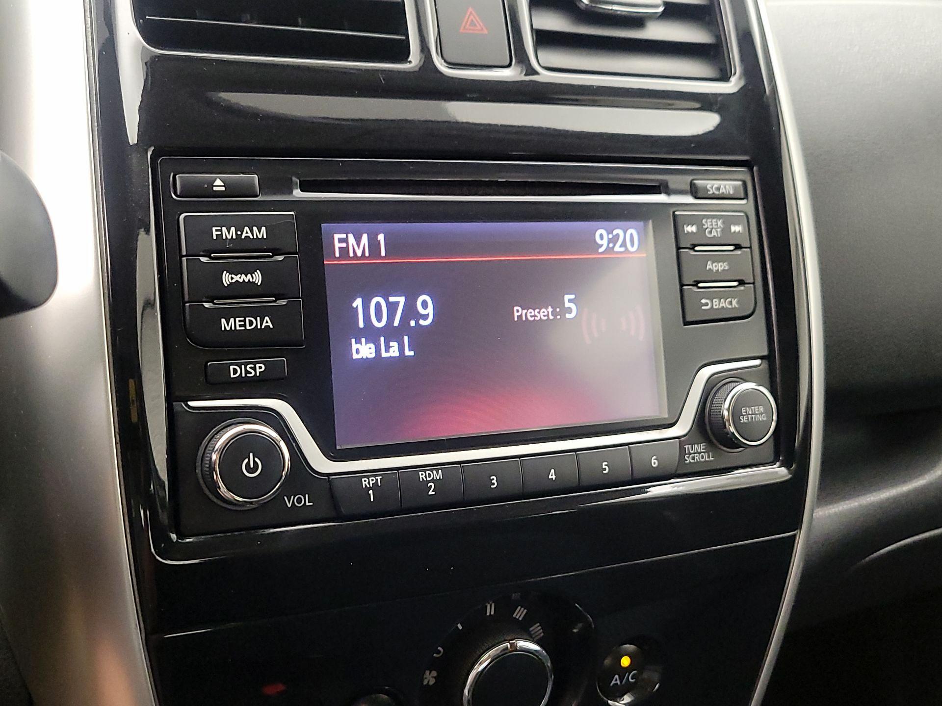 Thumbnail: 2016 Nissan Versa Note - 15