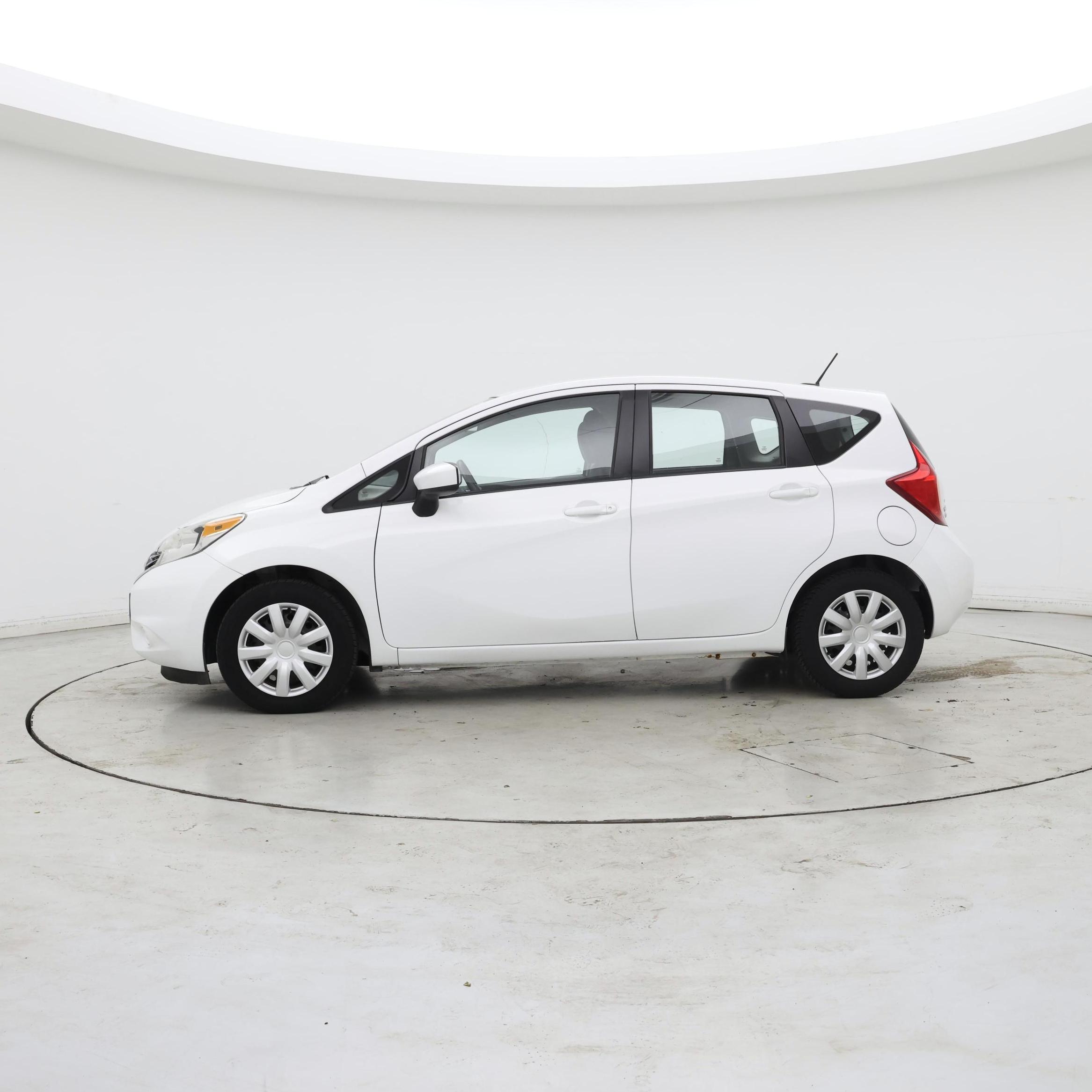 Thumbnail: 2016 Nissan Versa Note - 3