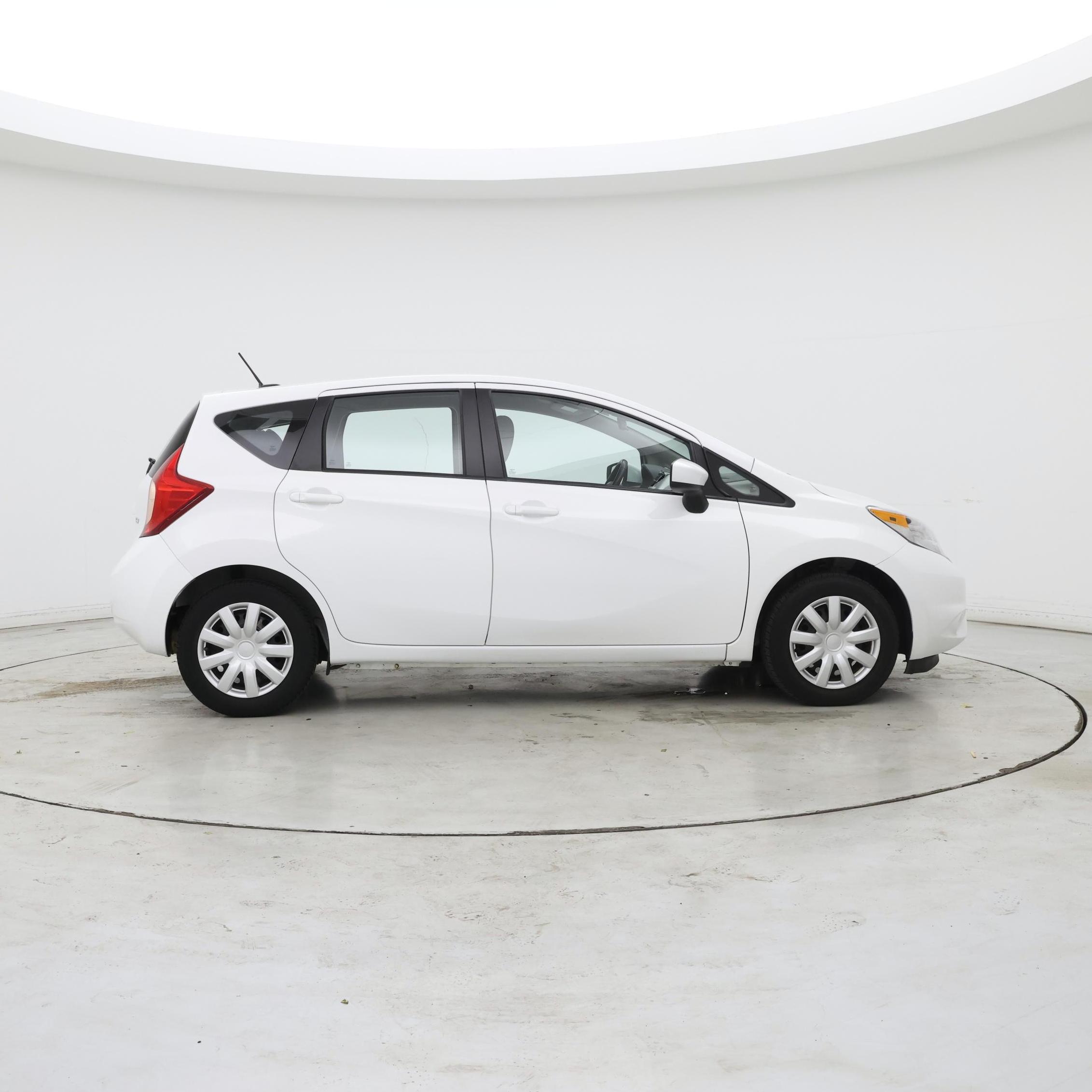 Thumbnail: 2016 Nissan Versa Note - 7