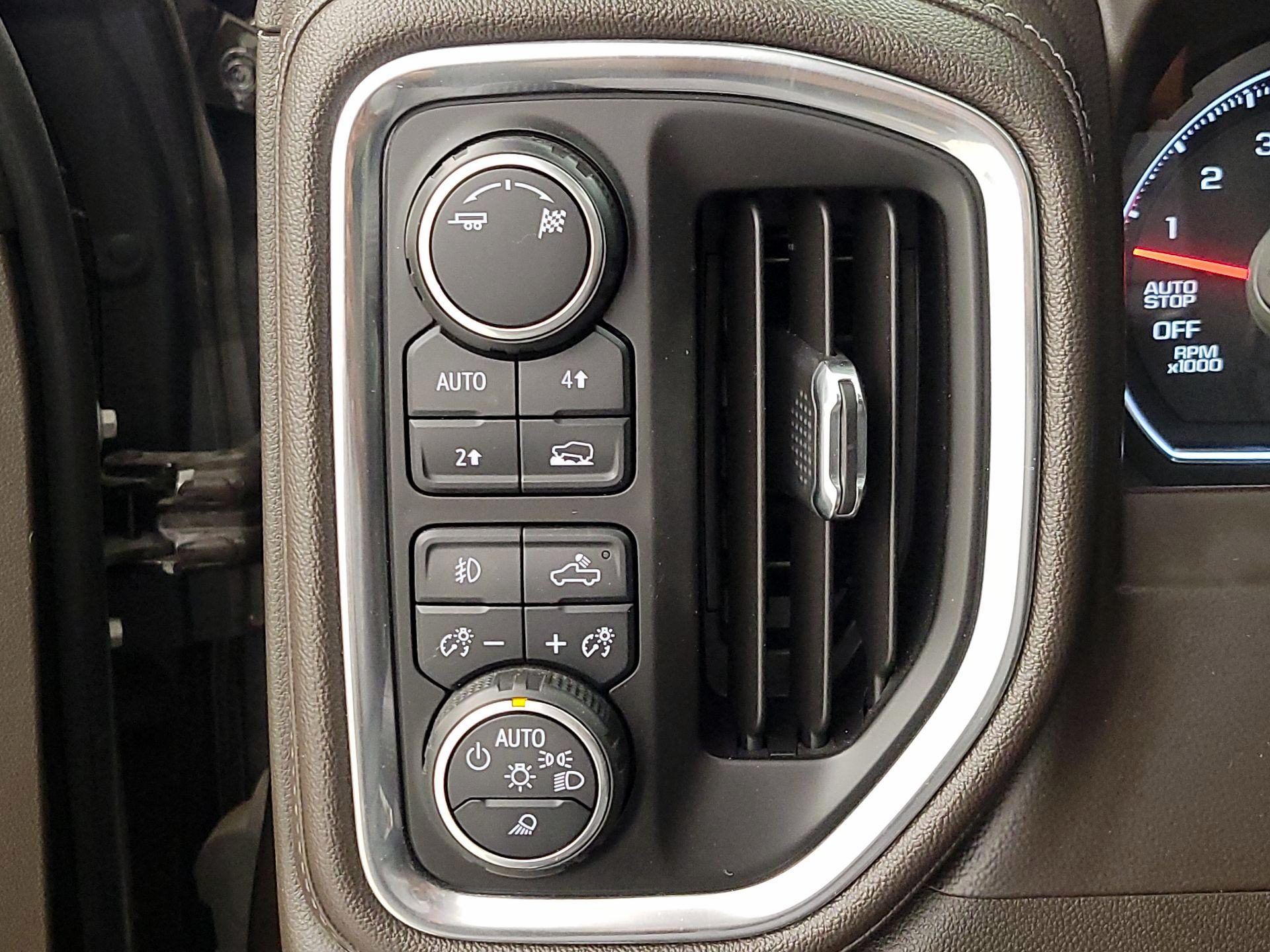 Thumbnail: 2019 Chevrolet Silverado 1500 - 13