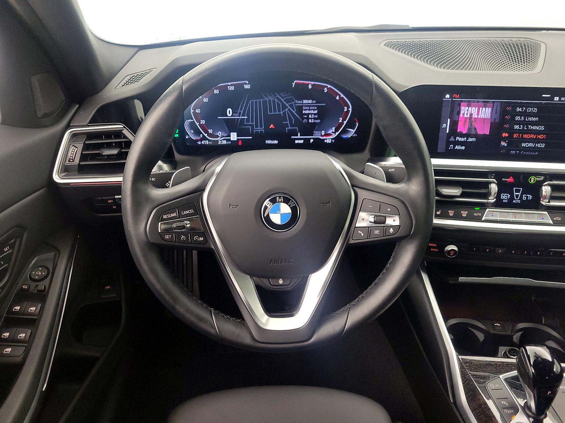 Thumbnail: 2022 BMW 3 Series - 10