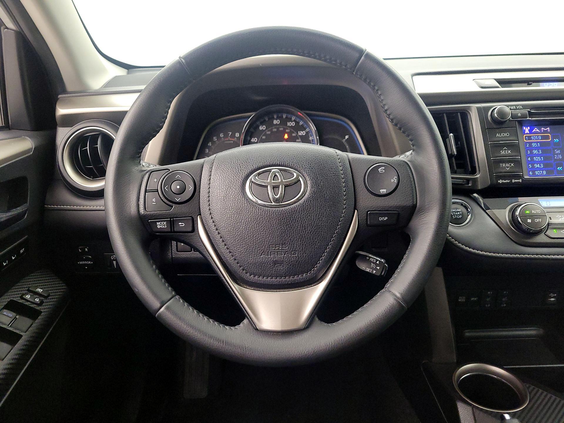 Thumbnail: 2013 Toyota RAV4 - 10