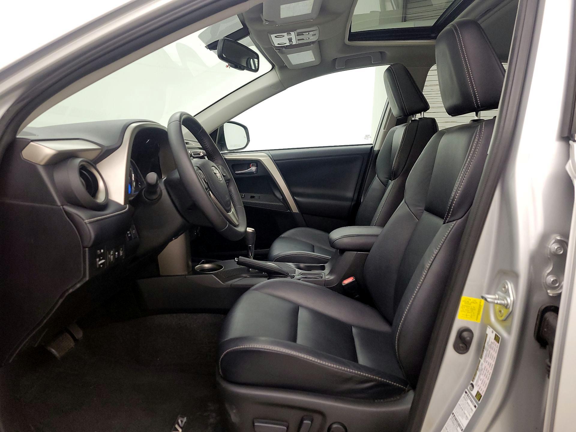 Thumbnail: 2013 Toyota RAV4 - 11