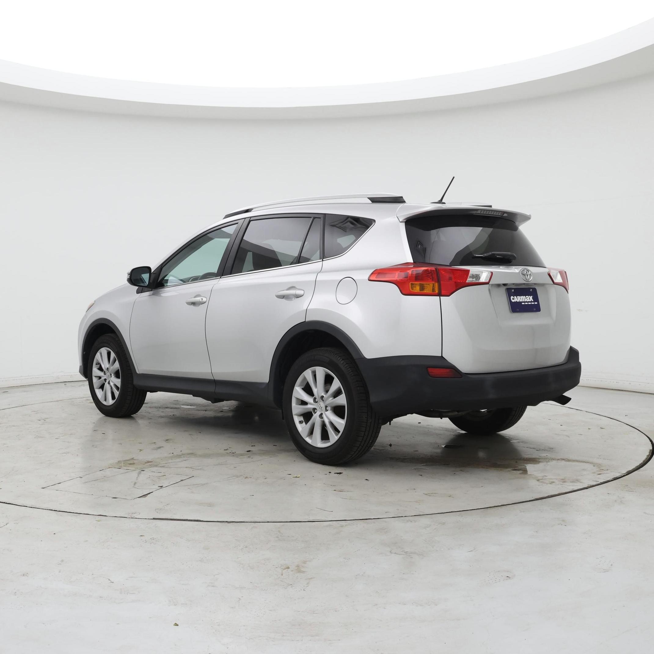 Thumbnail: 2013 Toyota RAV4 - 2