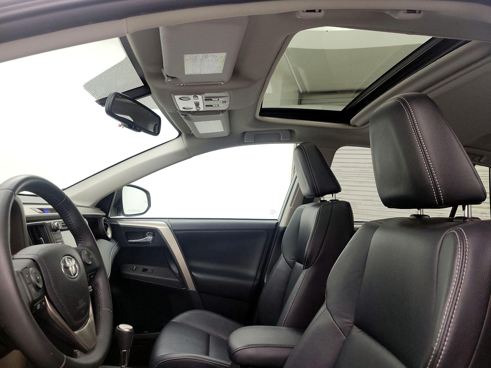 Thumbnail: 2013 Toyota RAV4 - 19