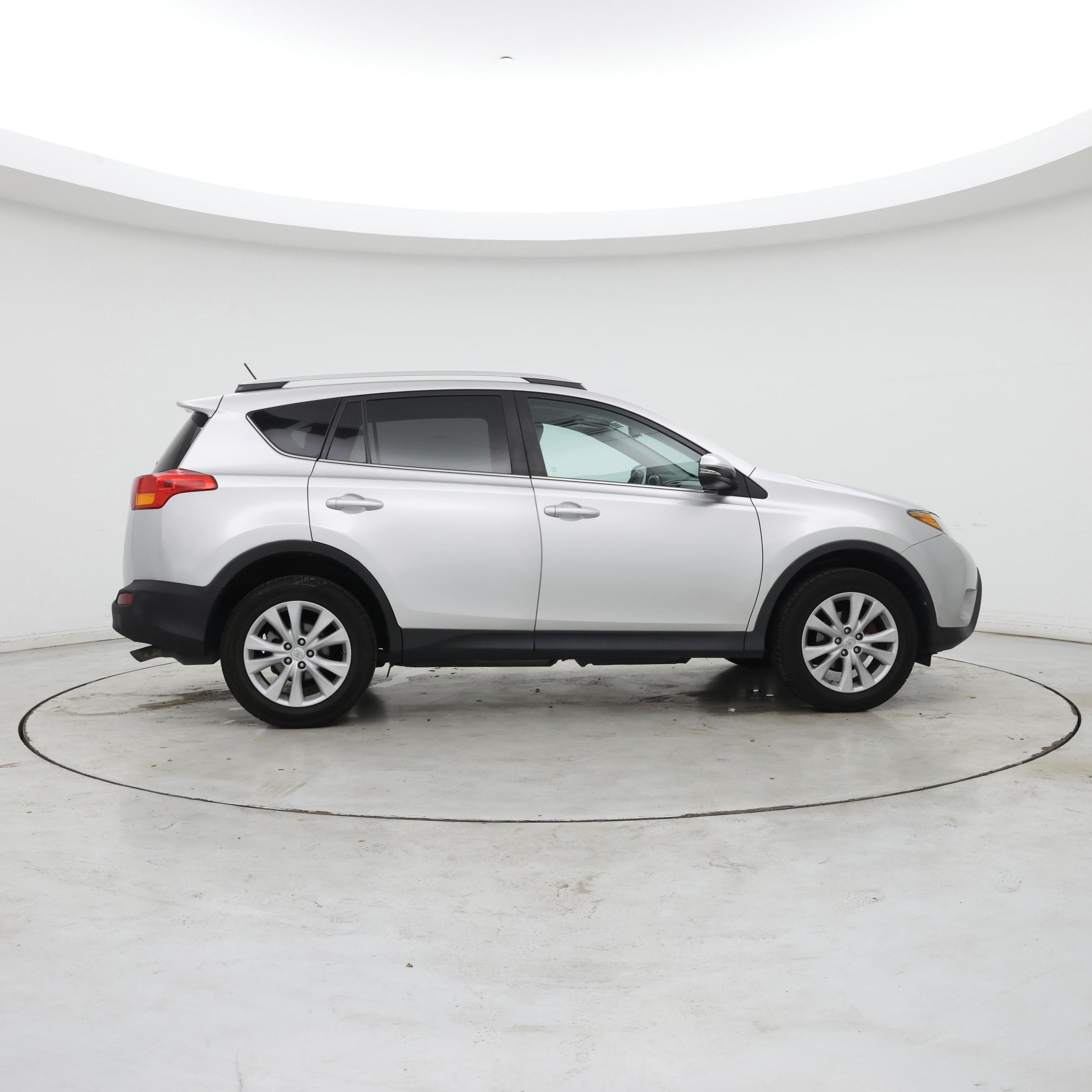 Thumbnail: 2013 Toyota RAV4 - 7
