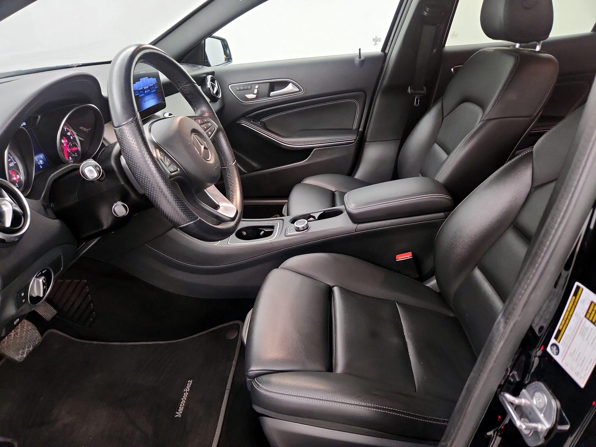 Thumbnail: 2019 Mercedes-Benz GLA - 11