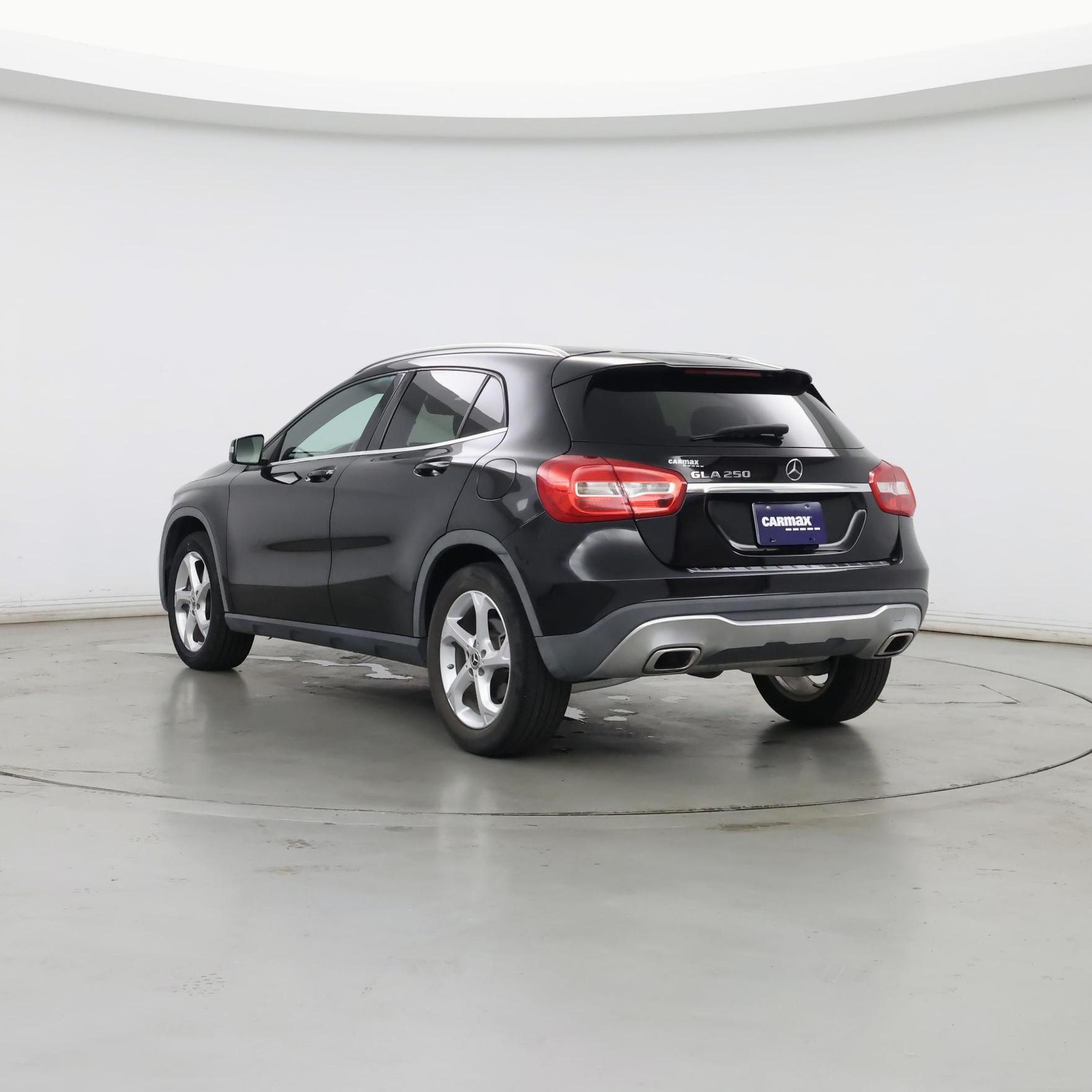 Thumbnail: 2019 Mercedes-Benz GLA - 2