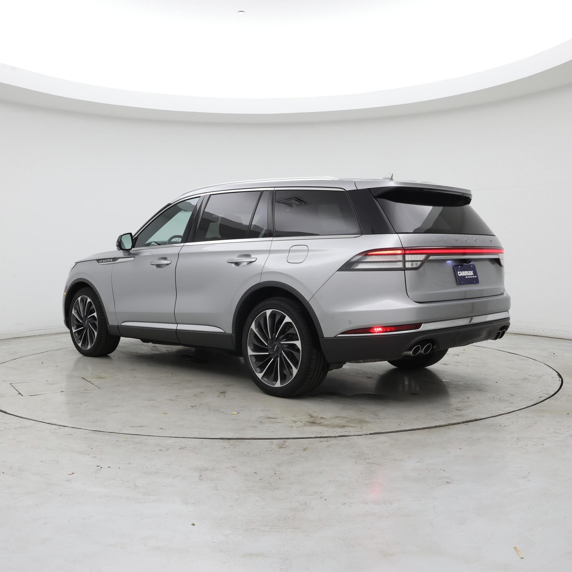 Thumbnail: 2020 Lincoln Aviator - 2