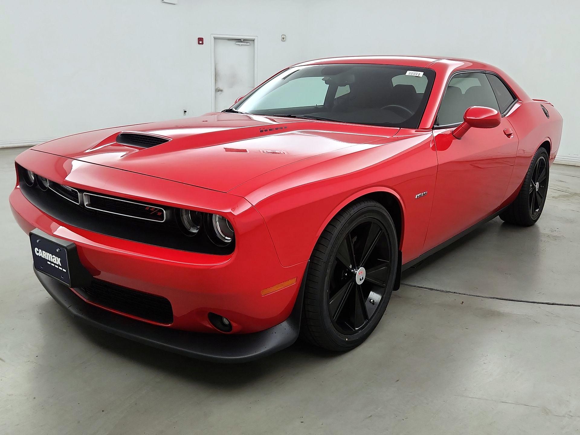 Thumbnail: 2019 Dodge Challenger - 3