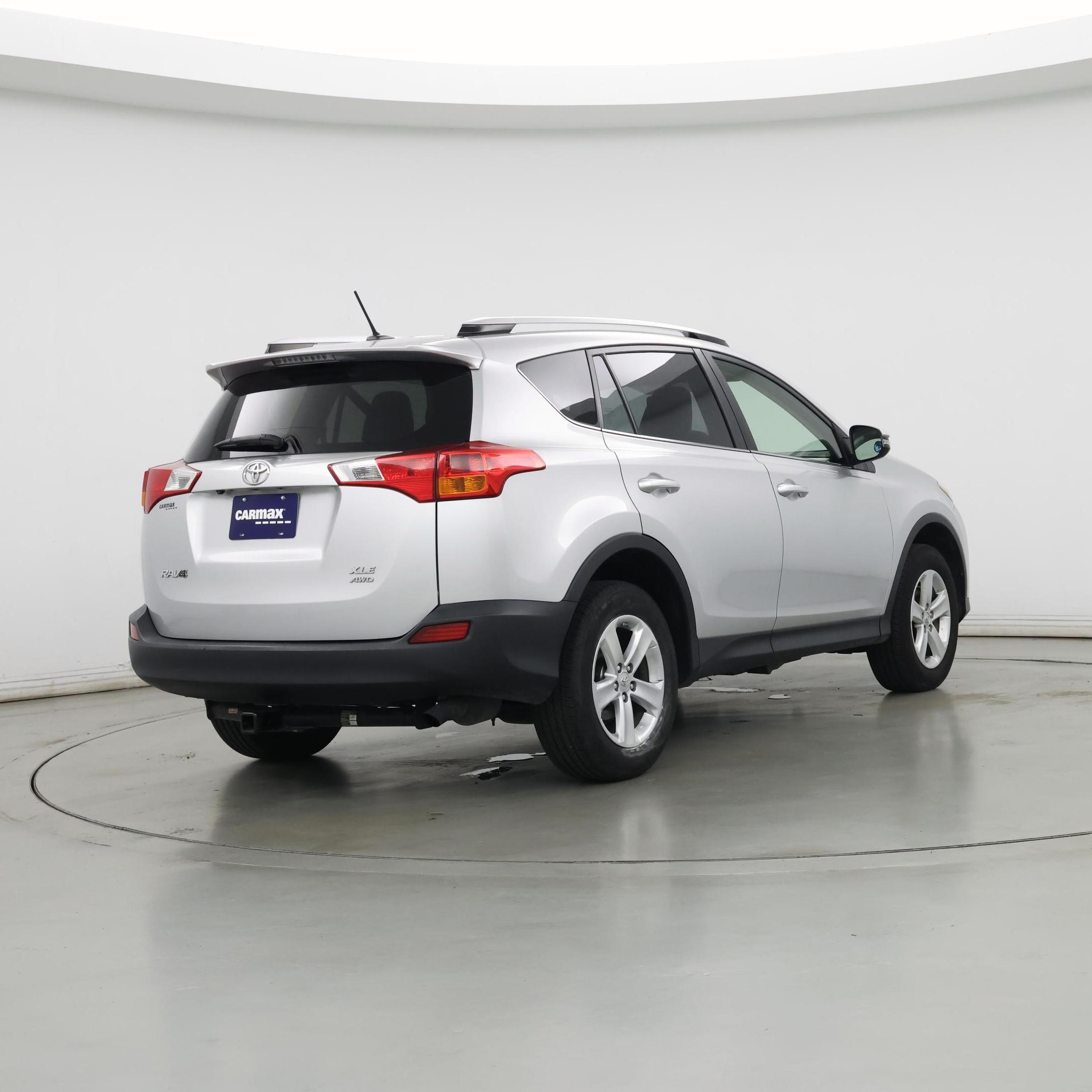 Thumbnail: 2014 Toyota RAV4 - 8
