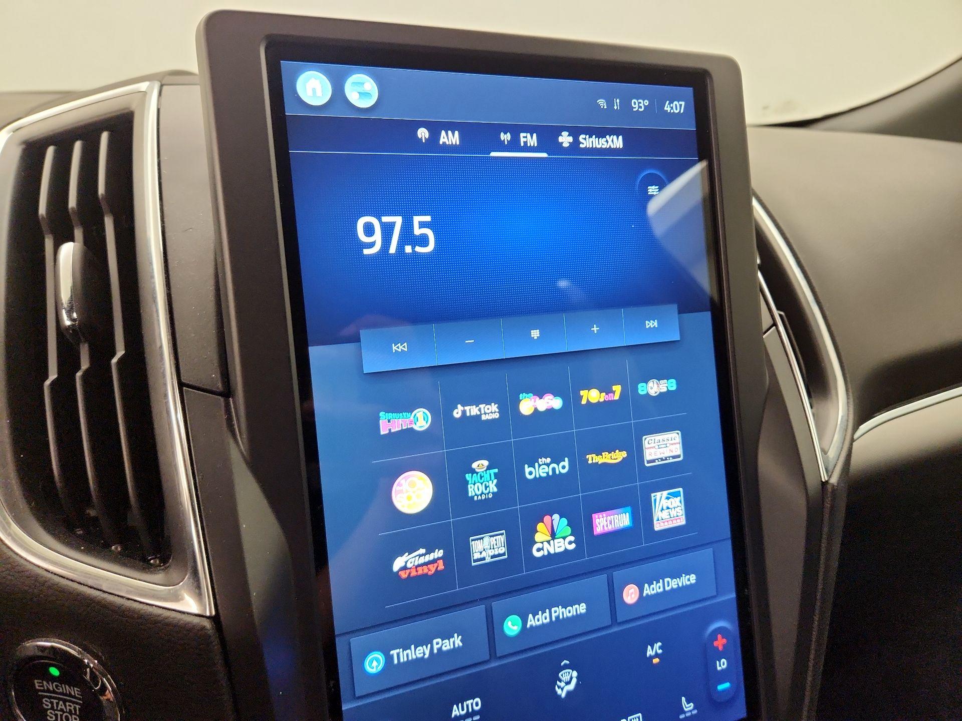 Thumbnail: 2022 Ford Edge - 16