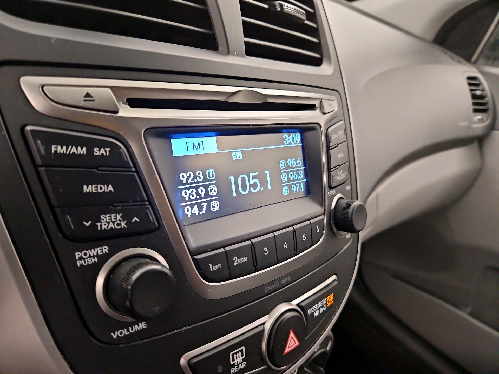 Thumbnail: 2017 Hyundai Accent - 14