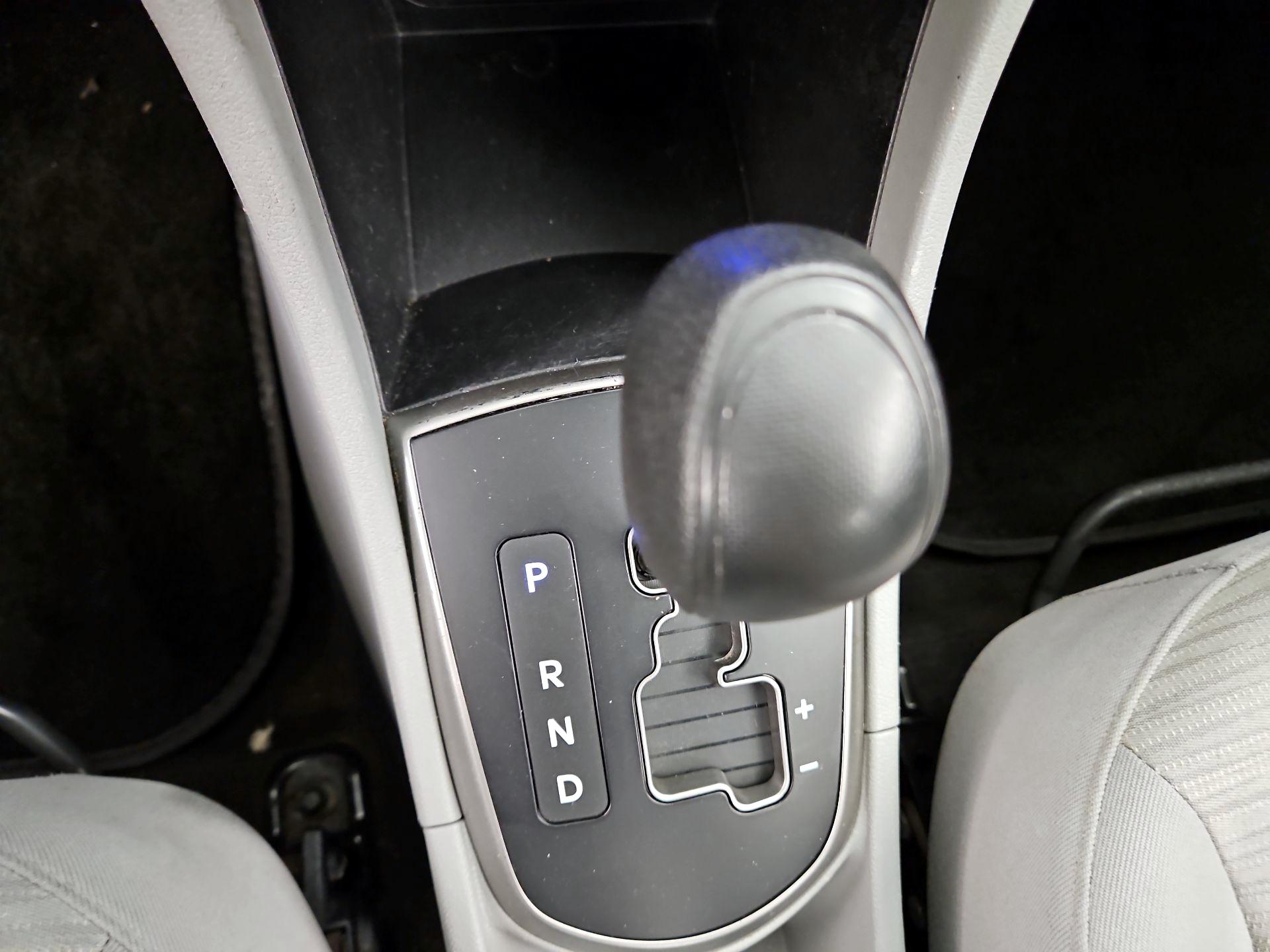 Thumbnail: 2017 Hyundai Accent - 16