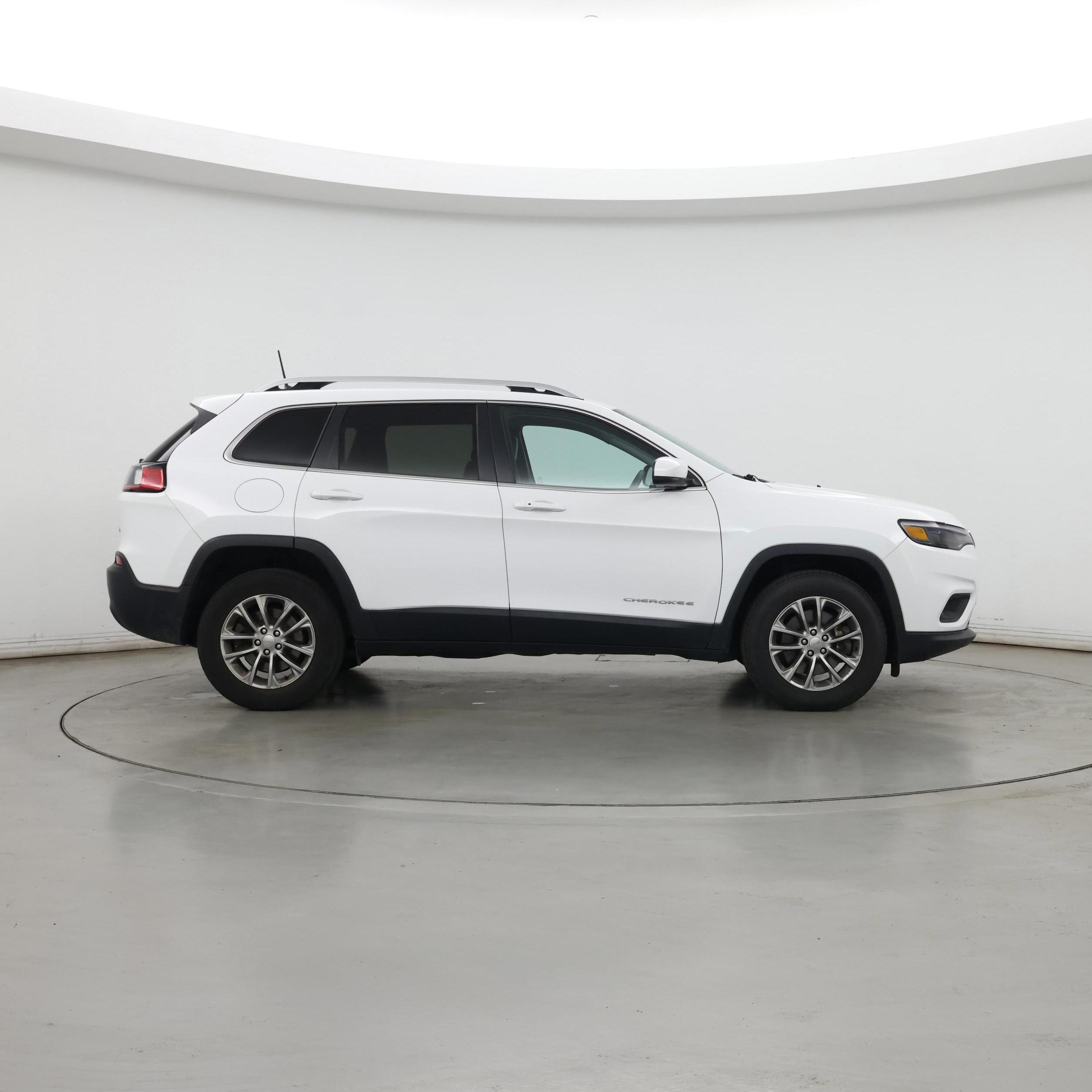 Thumbnail: 2020 Jeep Cherokee - 7