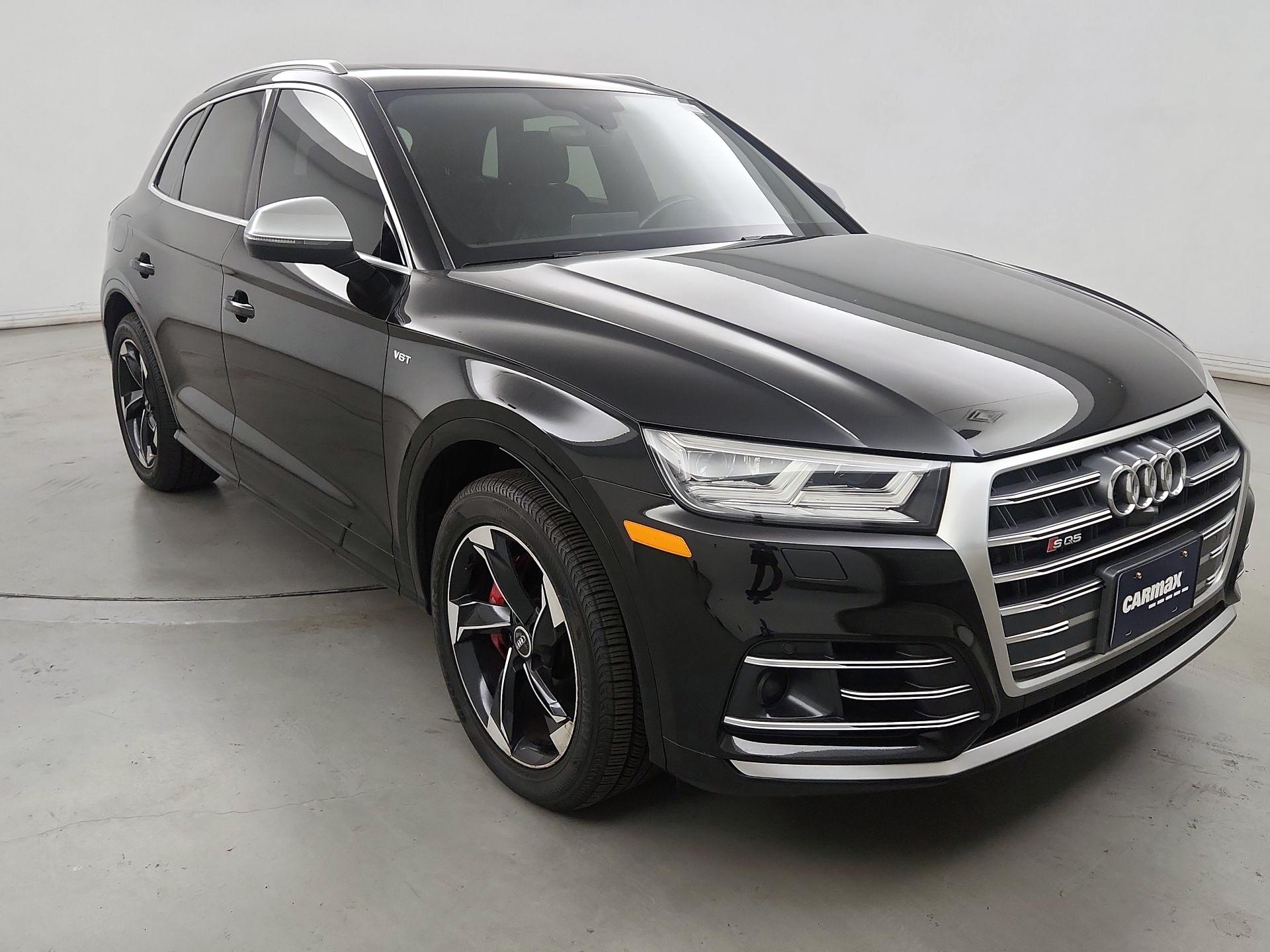 Thumbnail: 2018 Audi SQ5 - 1