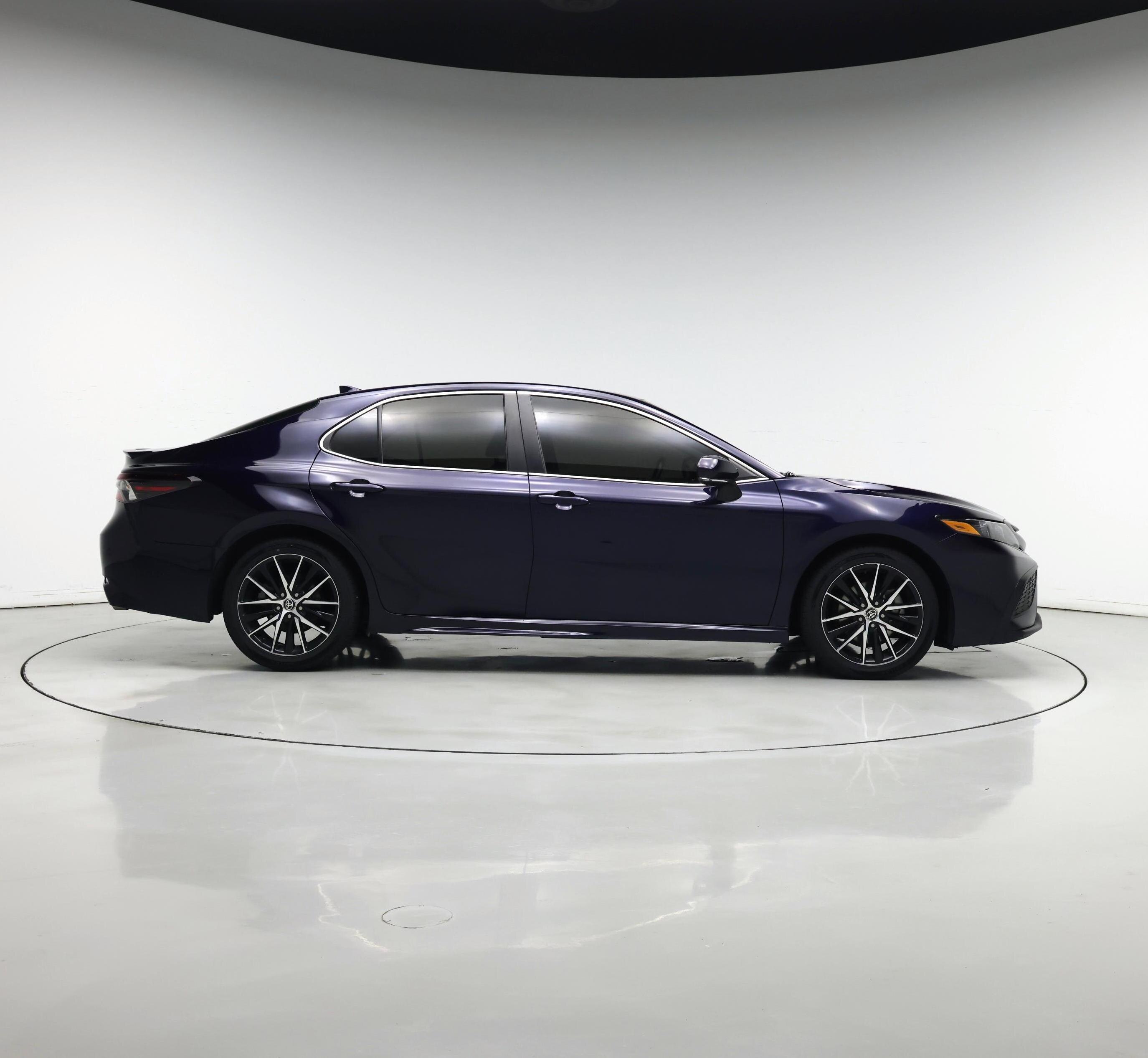 Thumbnail: 2022 Toyota Camry - 7